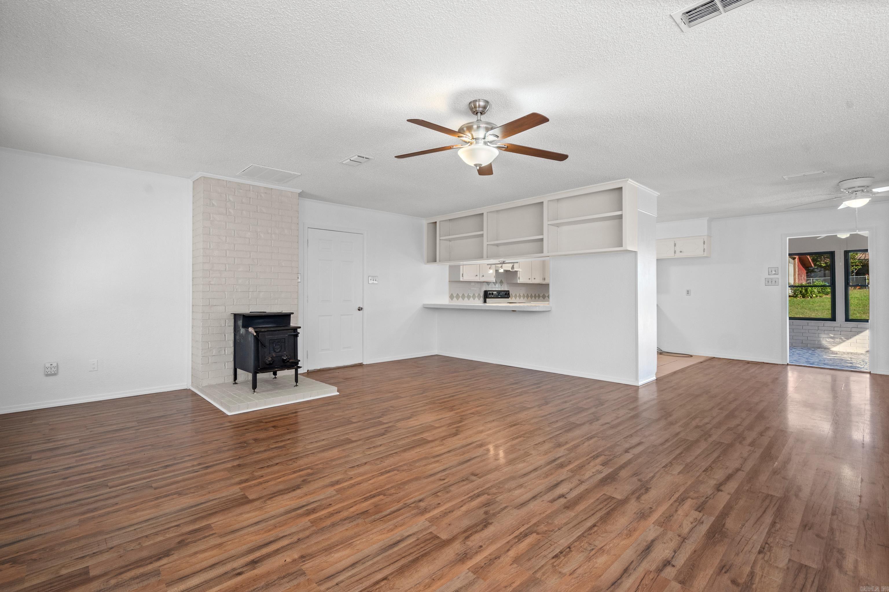 CLEVELAND SHORES - Residential