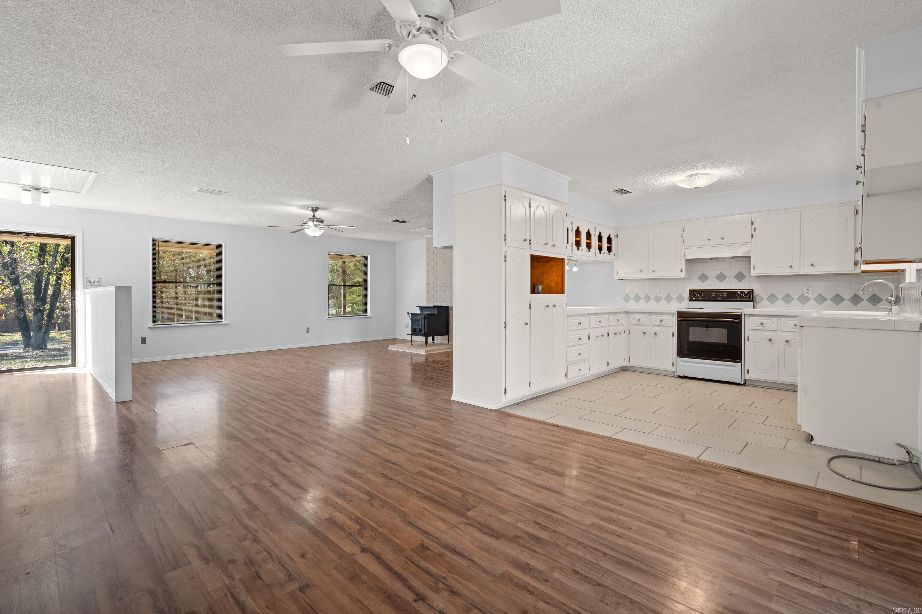 CLEVELAND SHORES - Residential