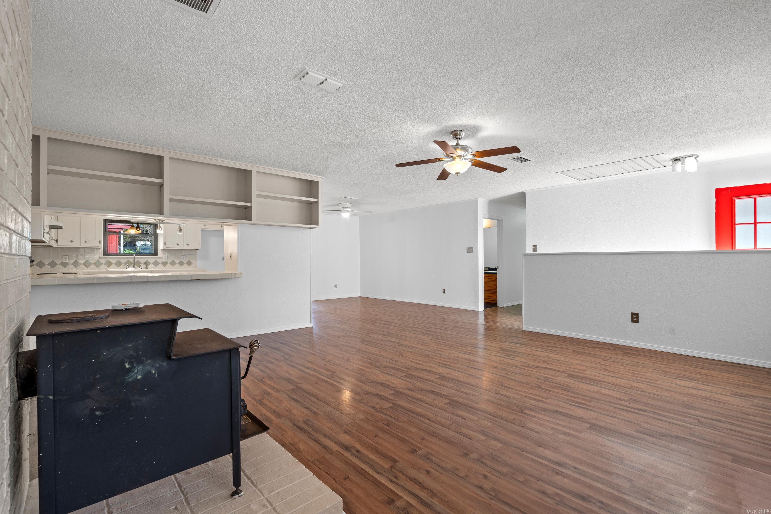 CLEVELAND SHORES - Residential