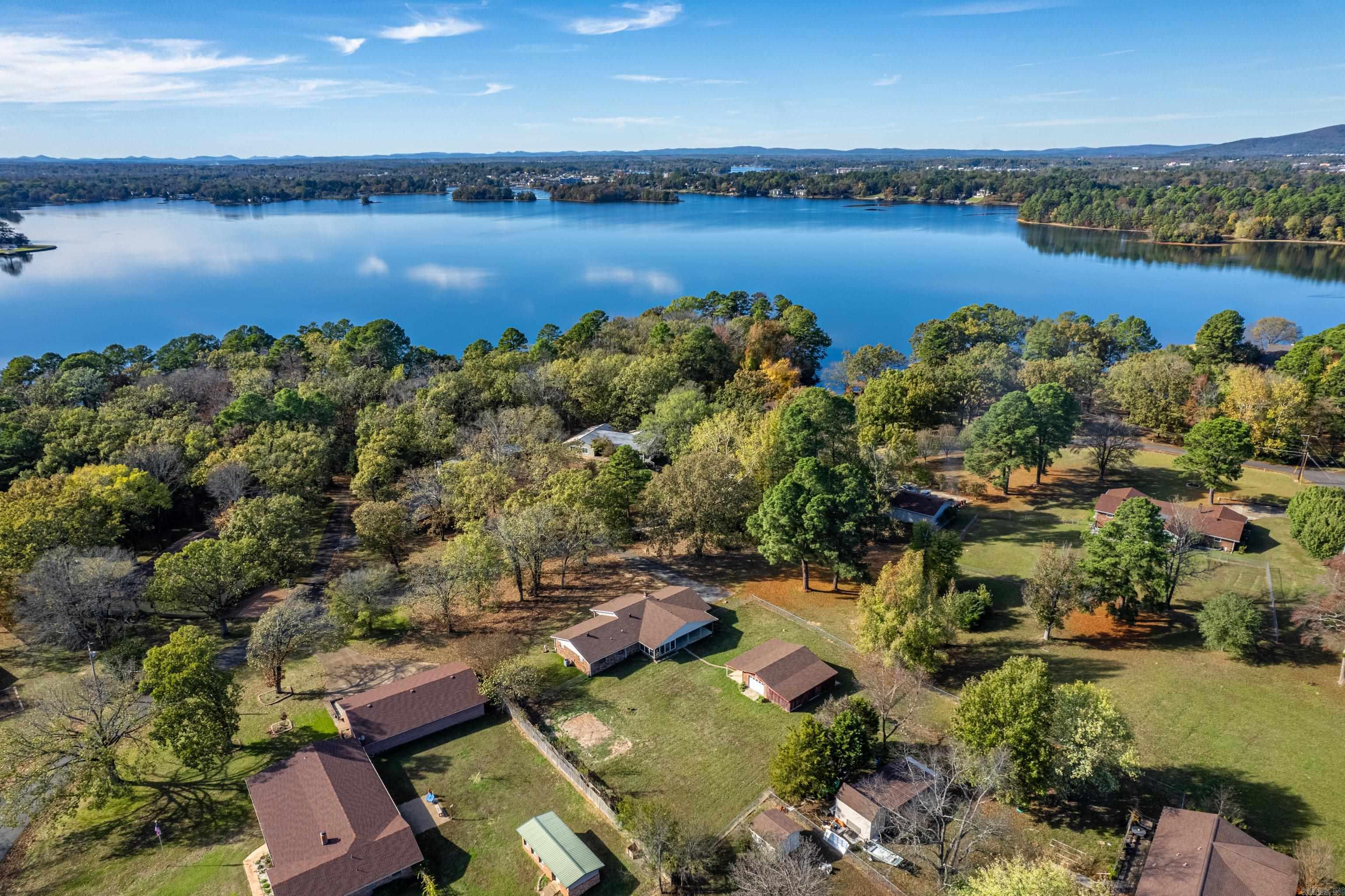 CLEVELAND SHORES - Residential