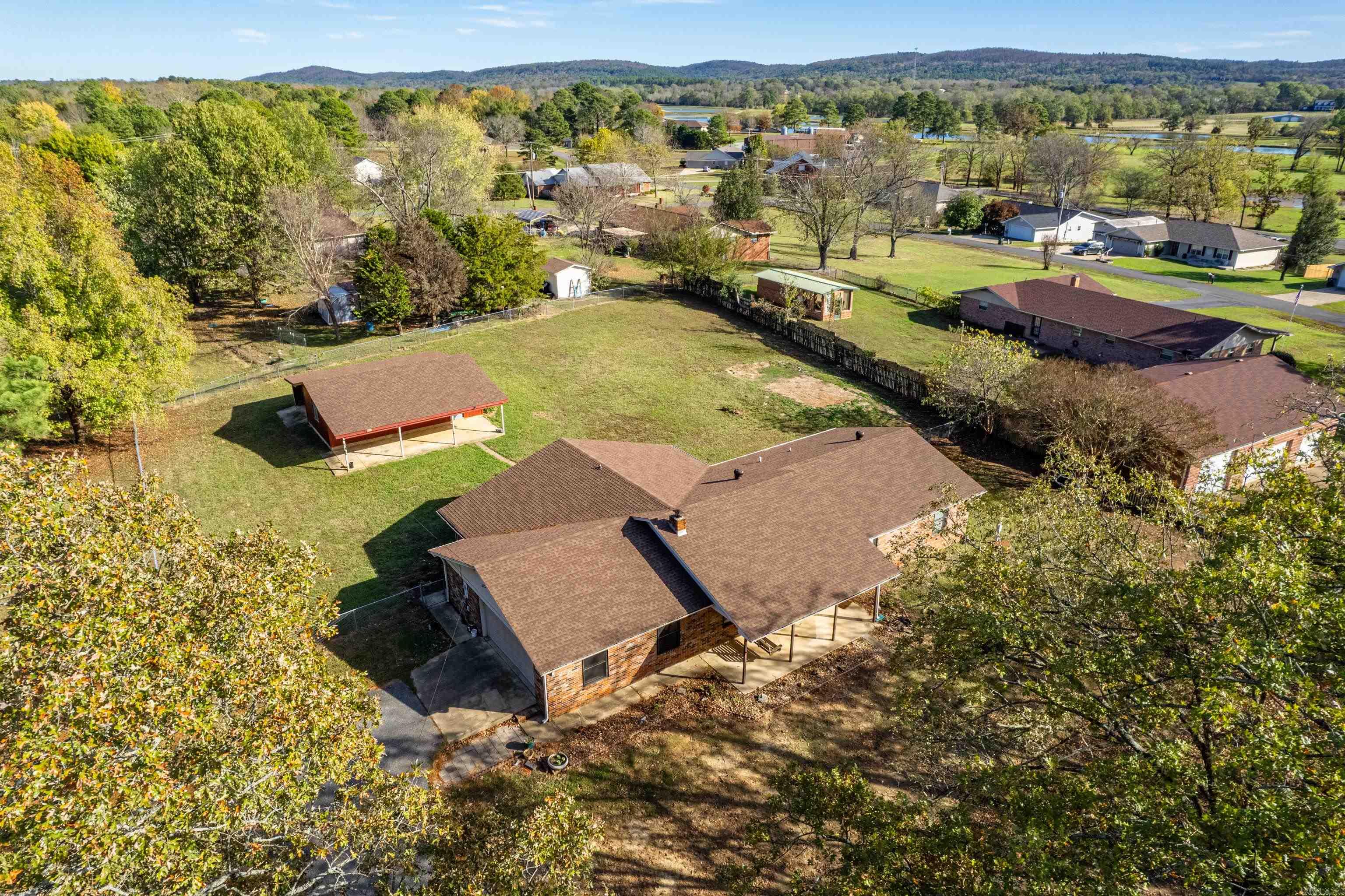 CLEVELAND SHORES - Residential