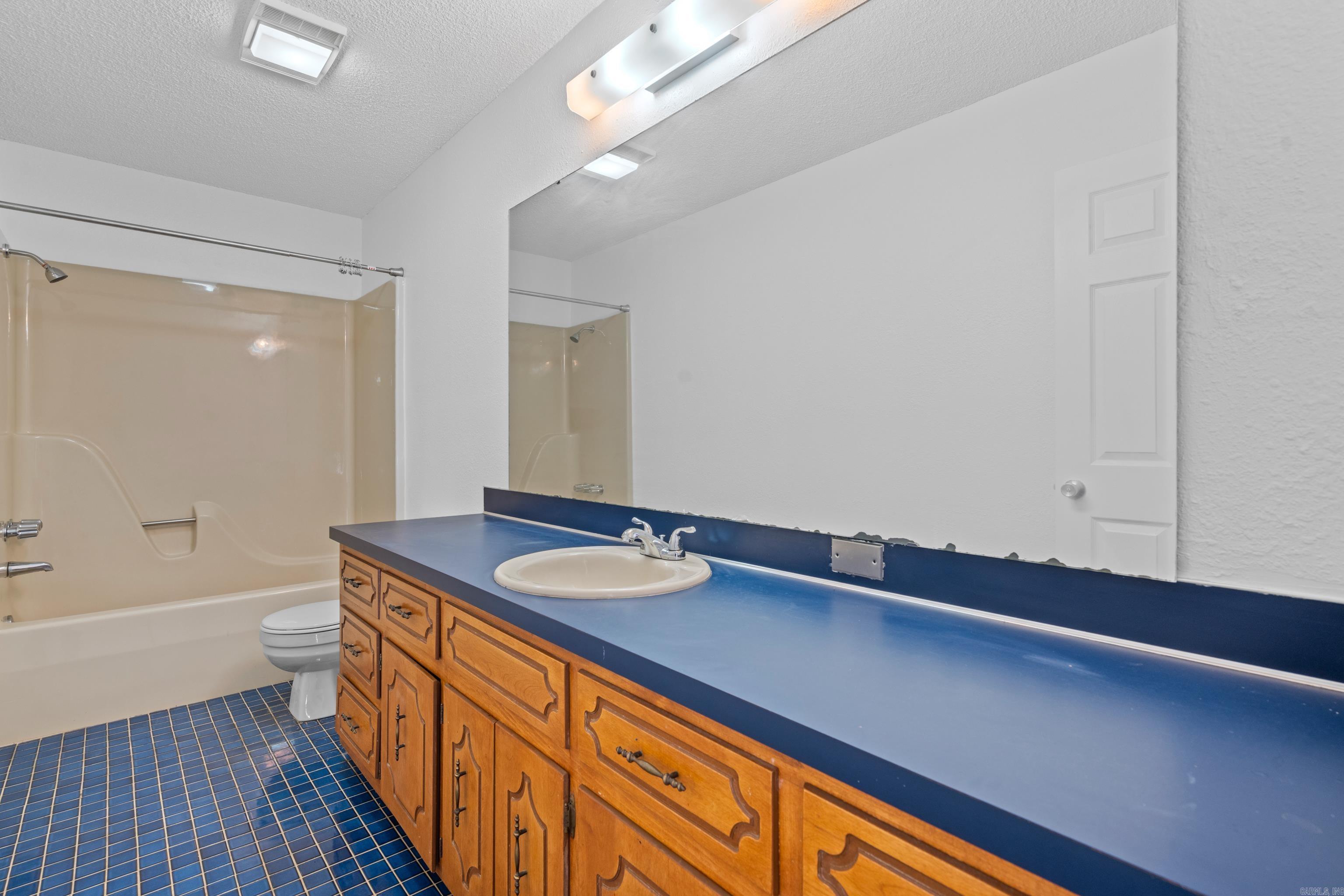 CLEVELAND SHORES - Residential