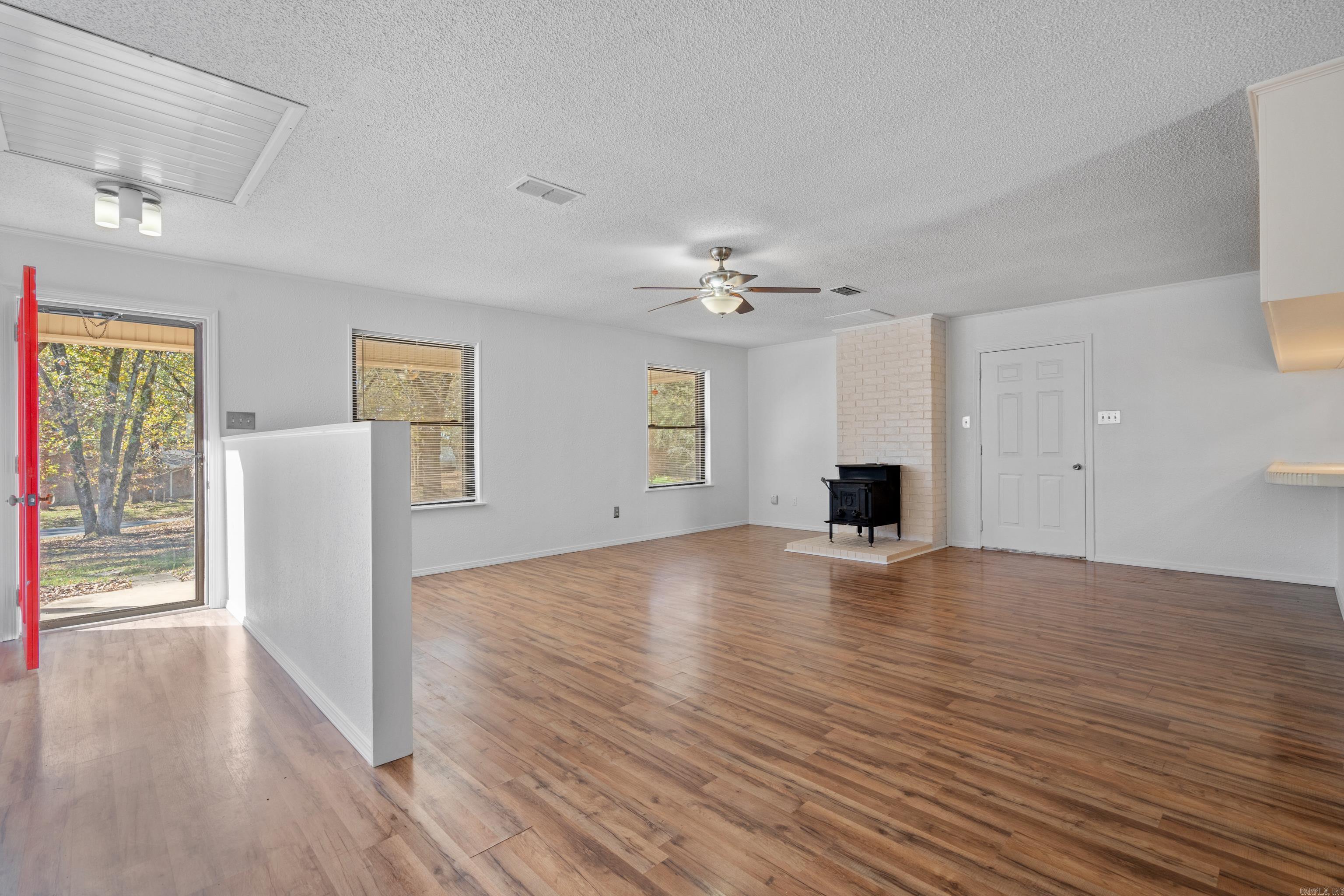 CLEVELAND SHORES - Residential