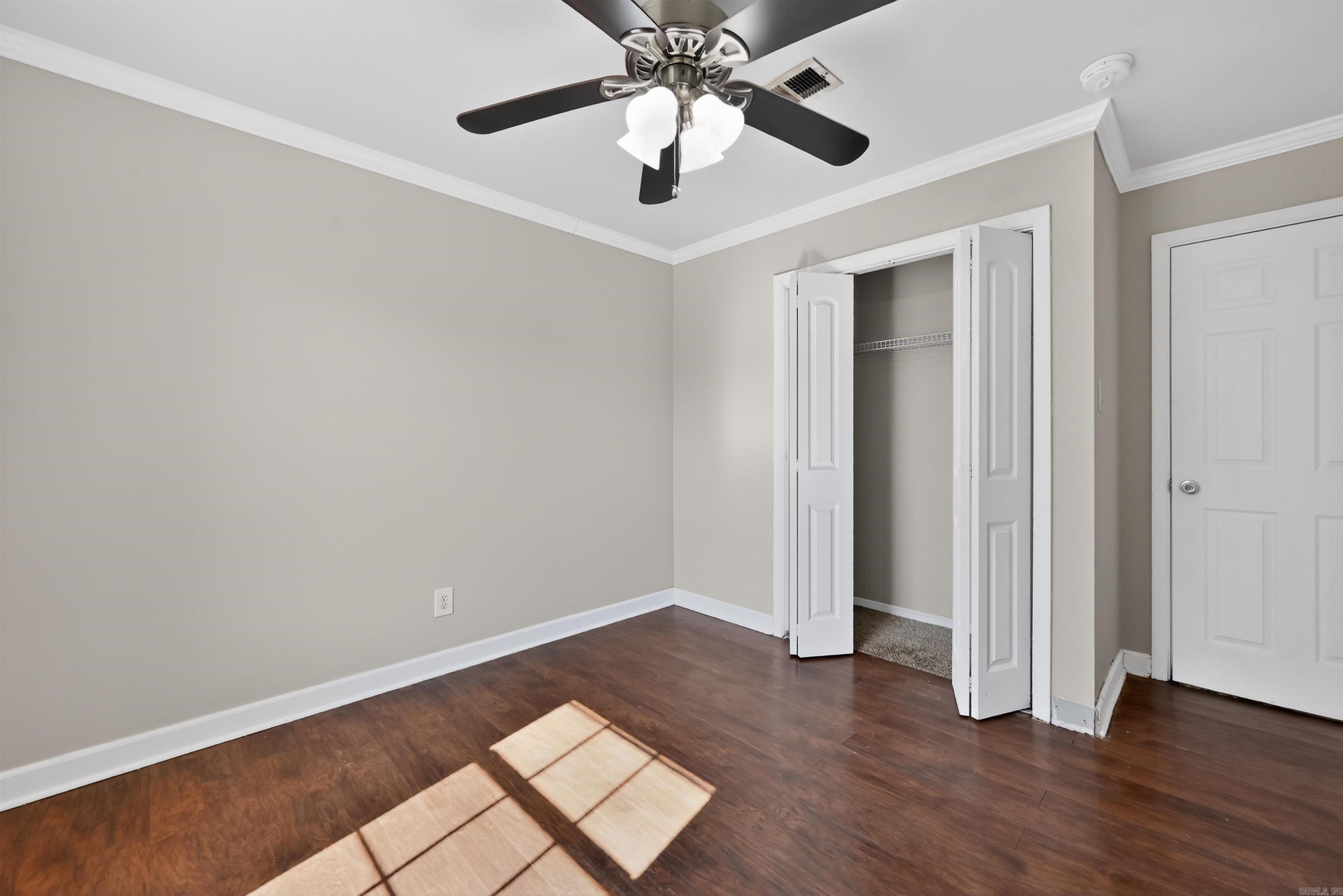 NORTH HILLS MANOR - Residential