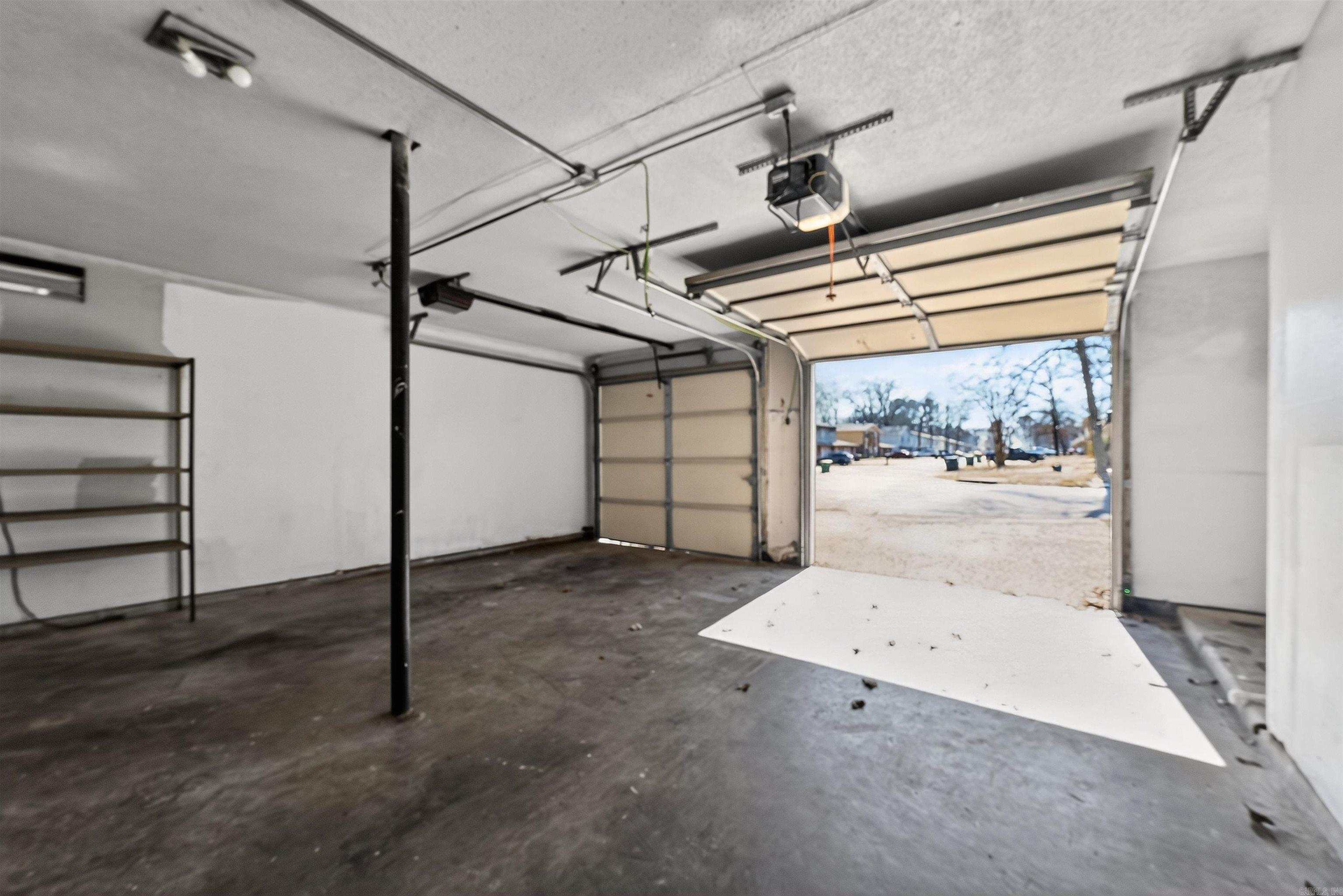 NORTH HILLS MANOR - Residential