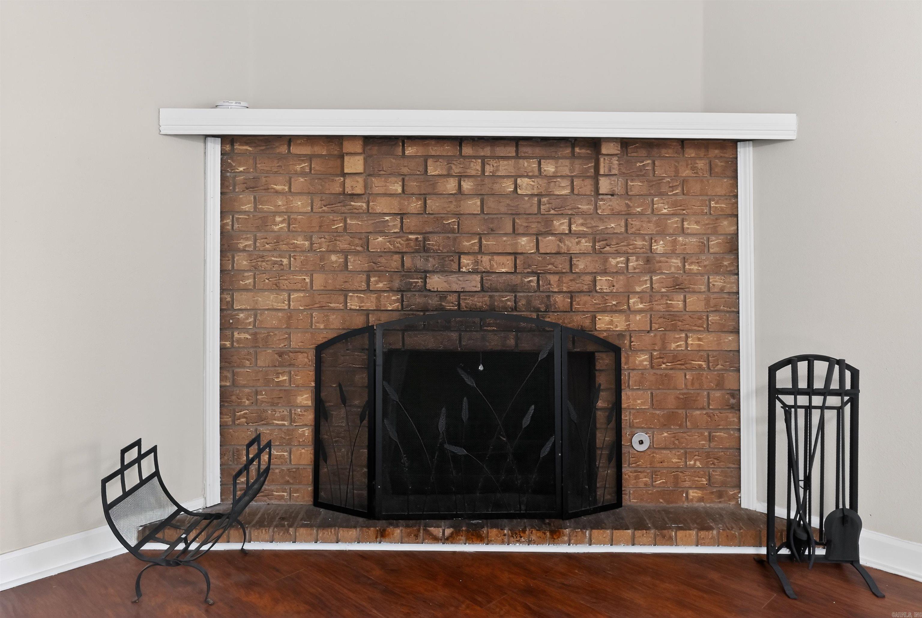 NORTH HILLS MANOR - Residential