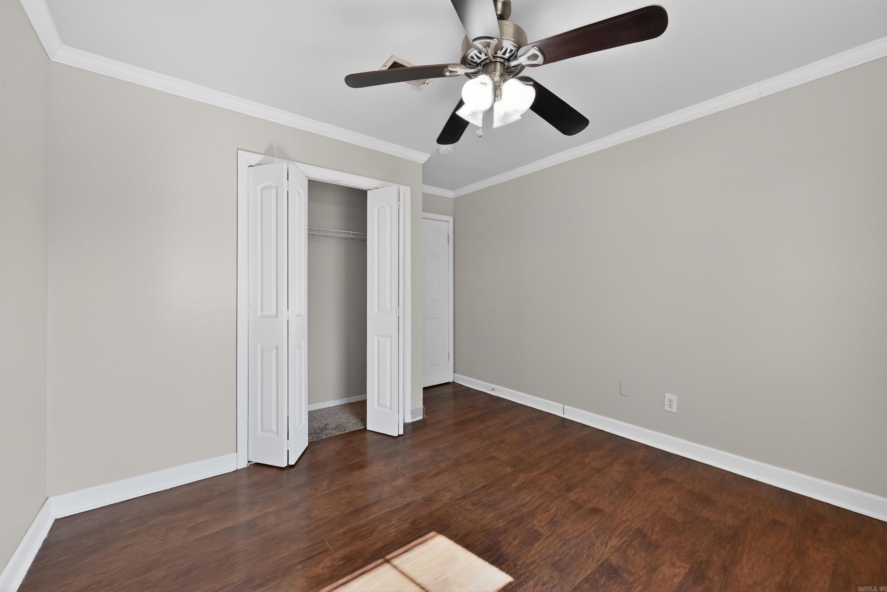 NORTH HILLS MANOR - Residential