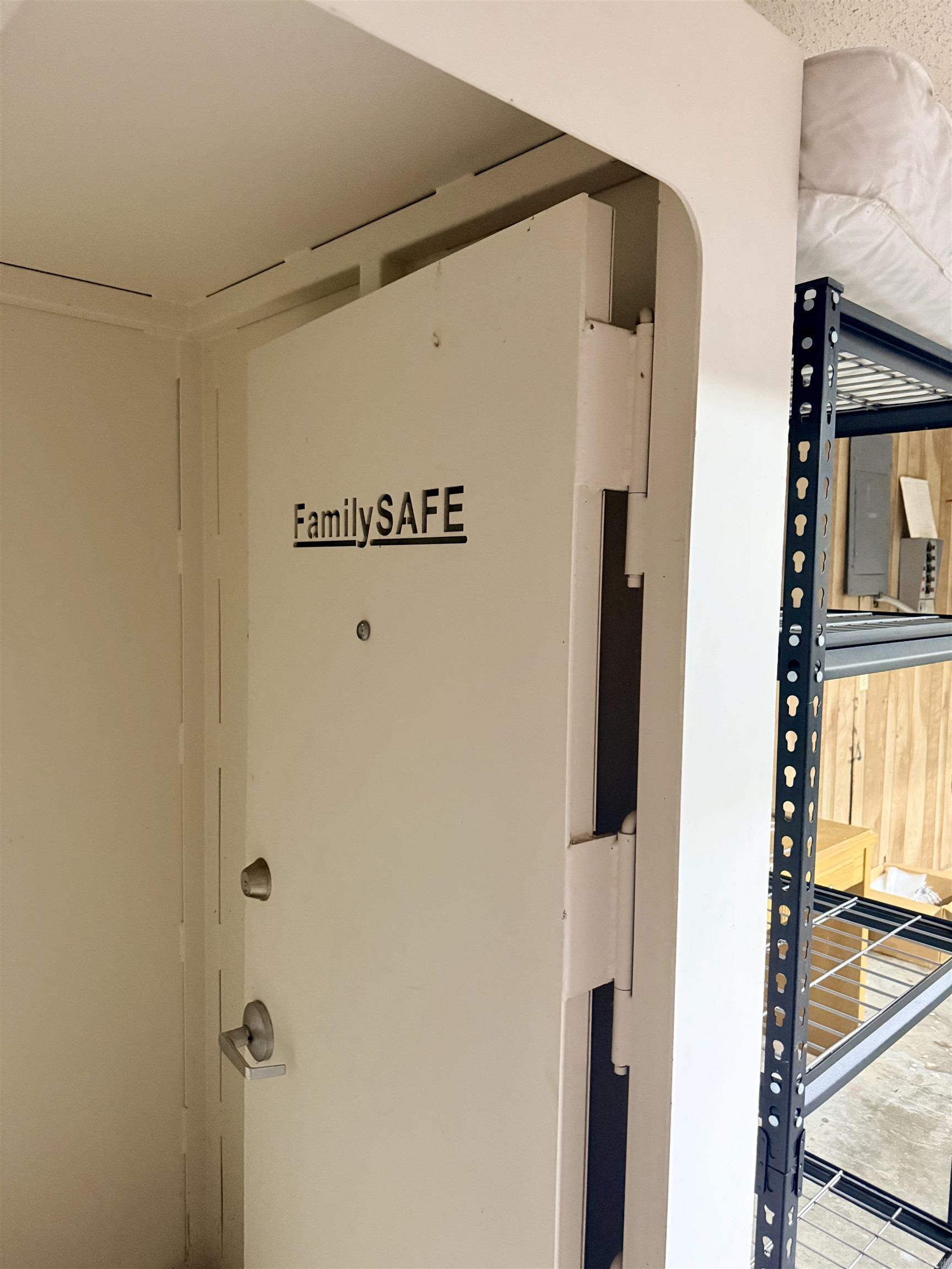 BELOIT BAY - Residential