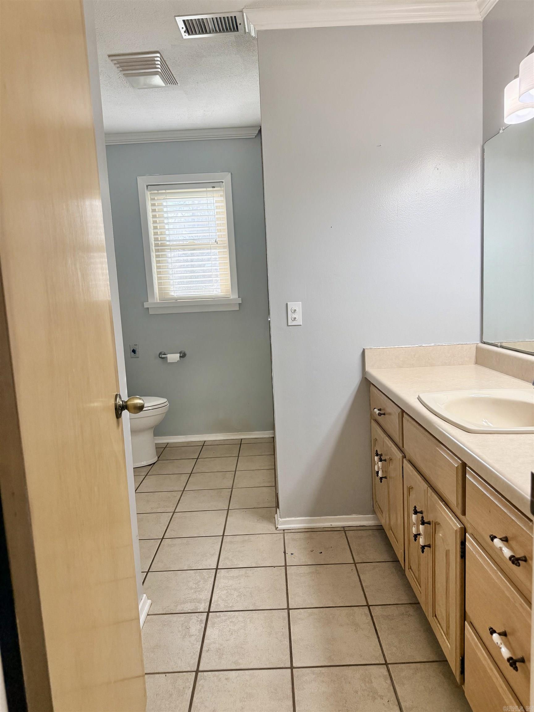 BELOIT BAY - Residential