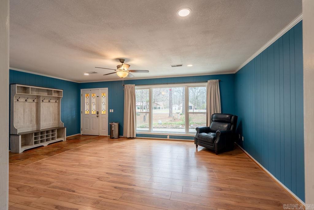 BELOIT BAY - Residential