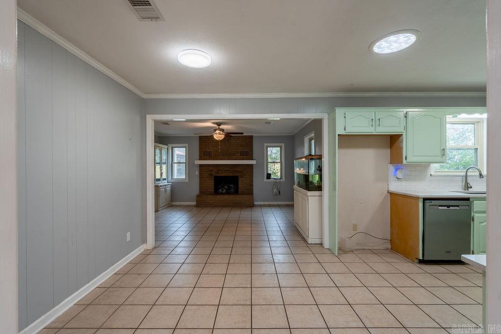 BELOIT BAY - Residential