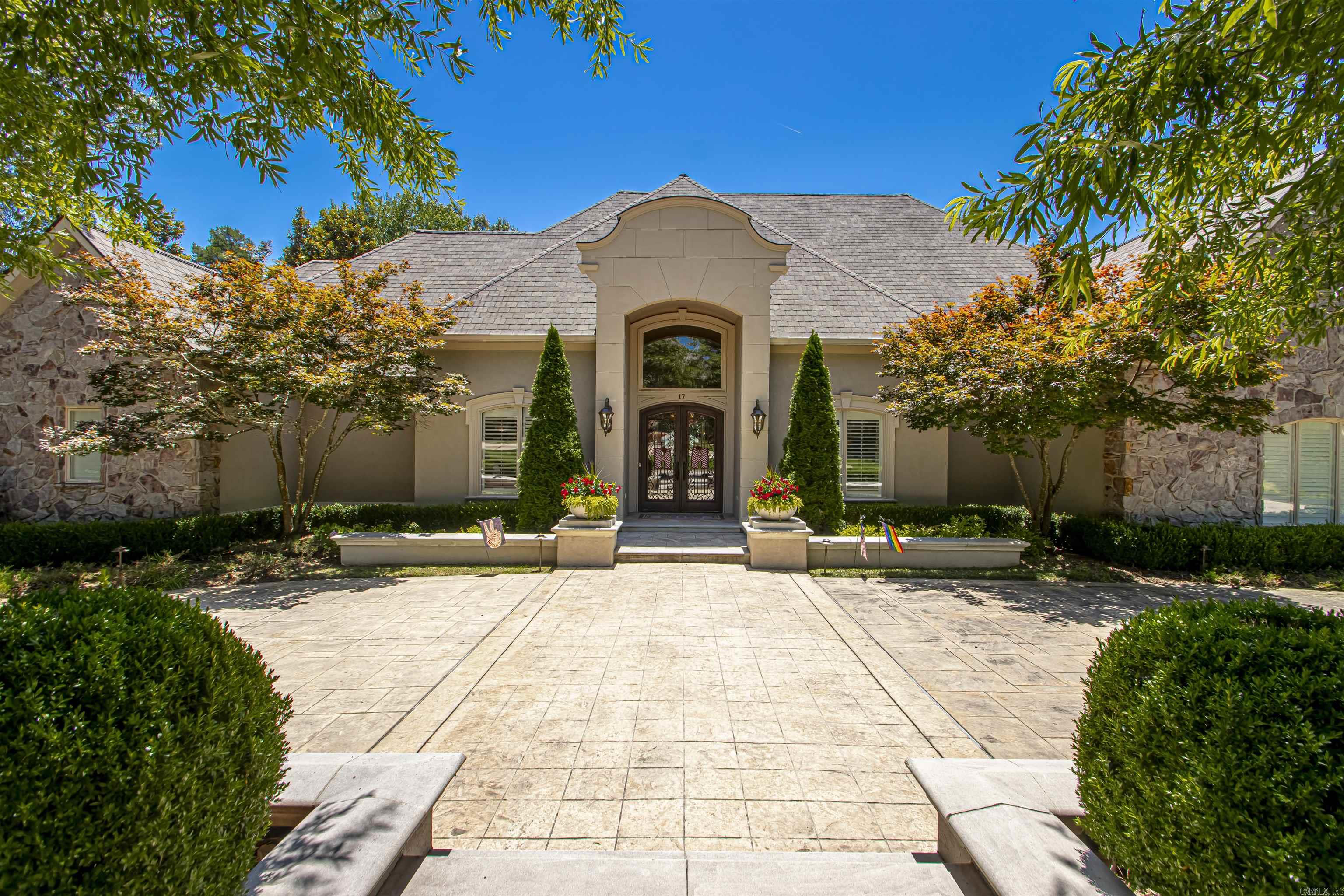 CHENAL VALLEY BRETAGNE CIRCLE - Residential