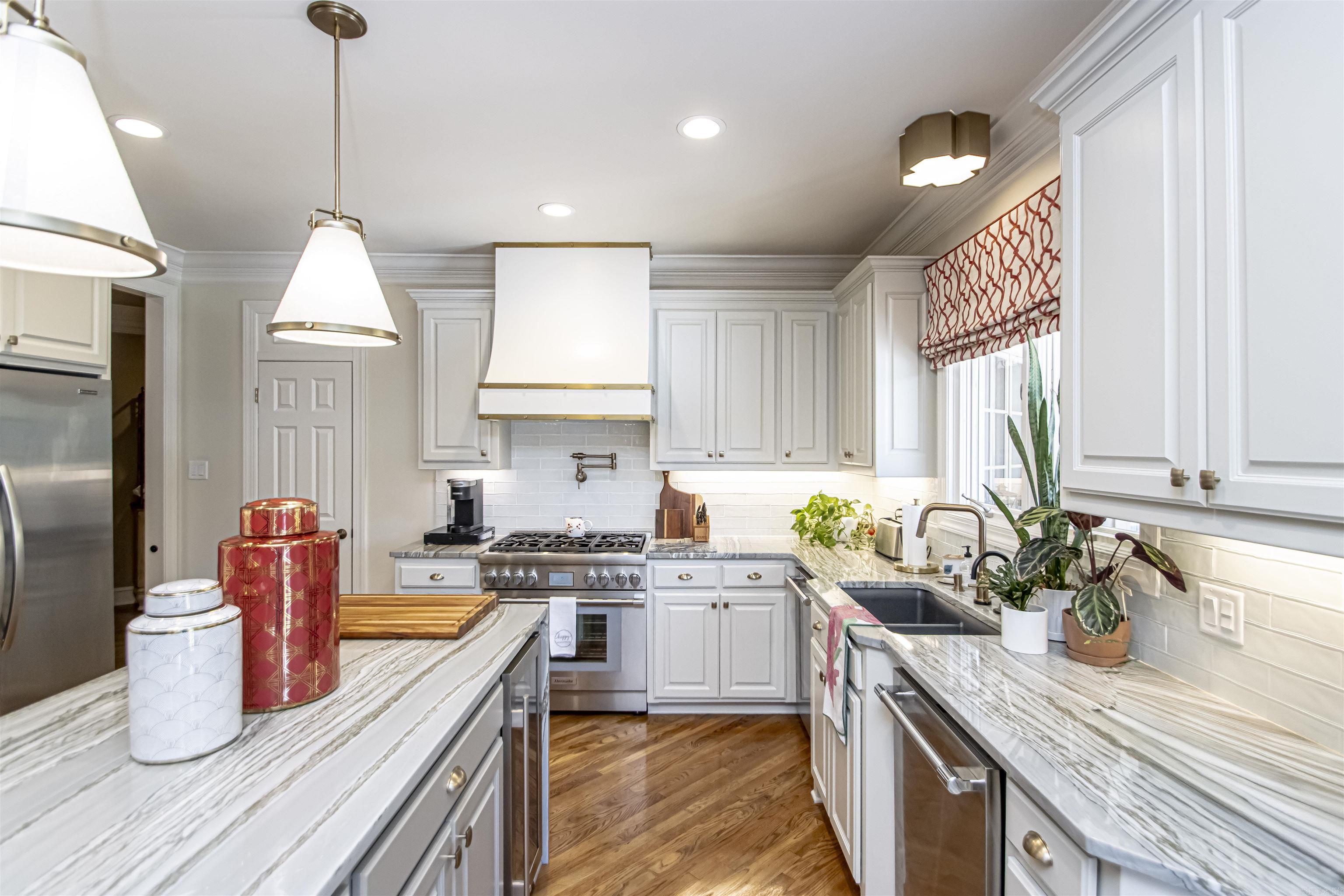 CHENAL VALLEY BRETAGNE CIRCLE - Residential