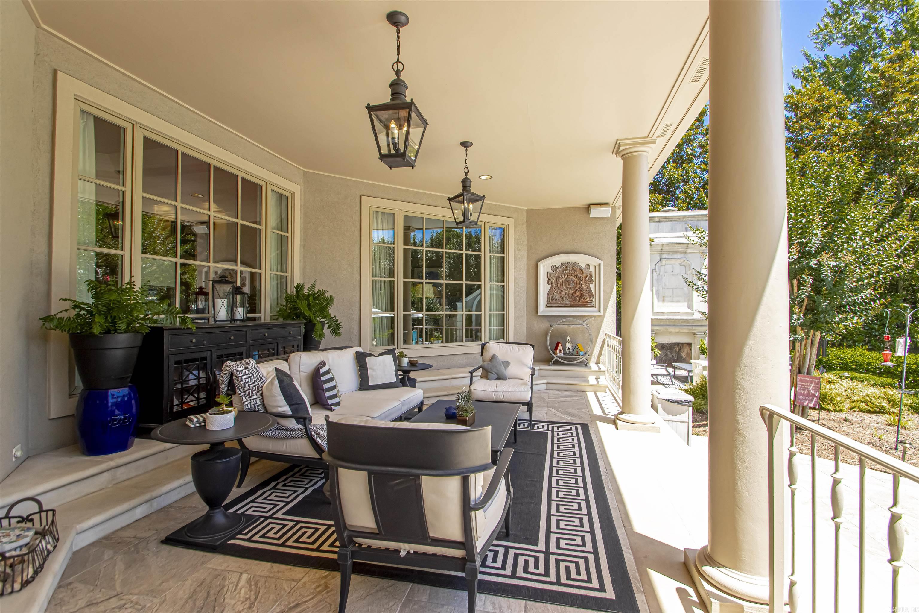 CHENAL VALLEY BRETAGNE CIRCLE - Residential