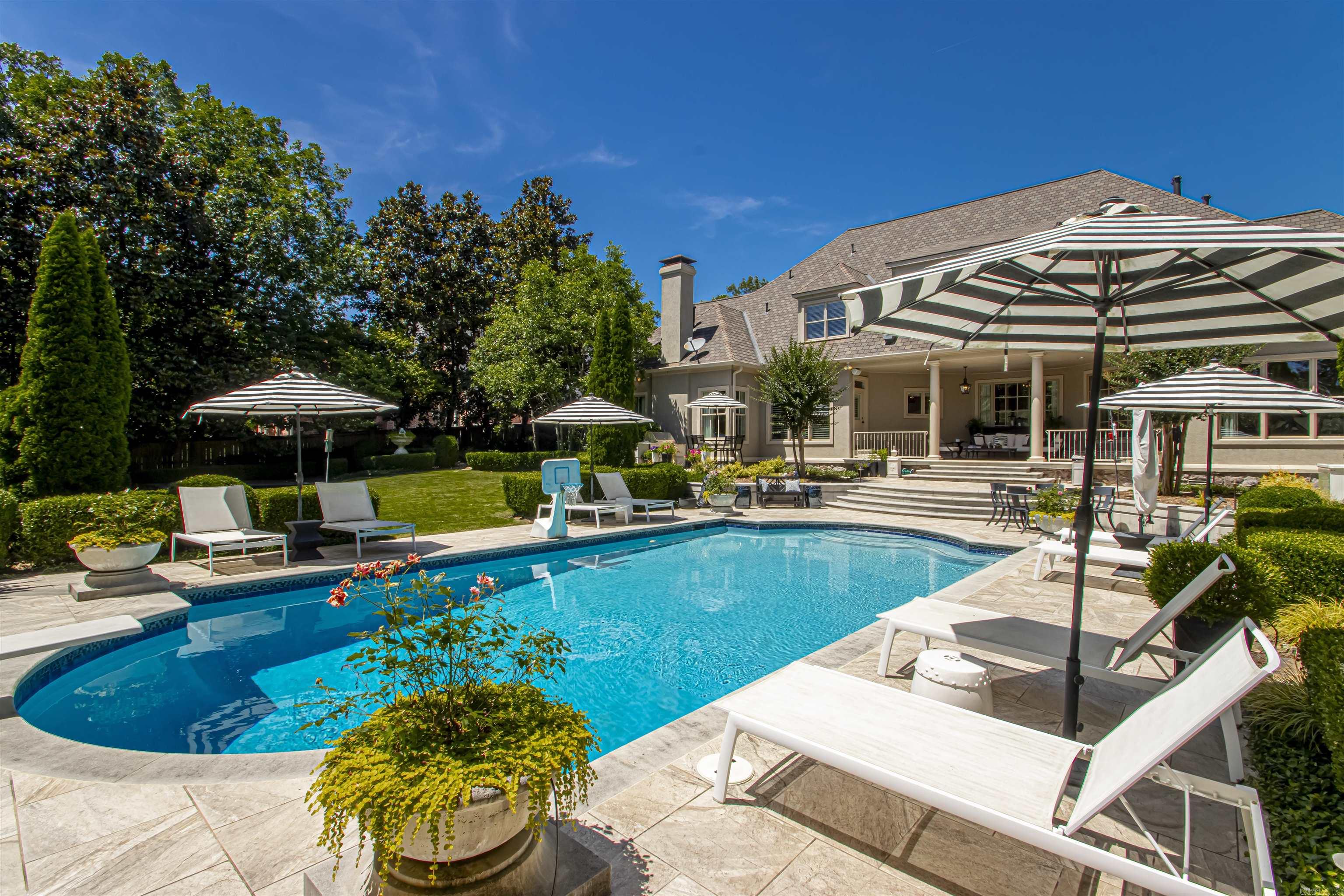 CHENAL VALLEY BRETAGNE CIRCLE - Residential