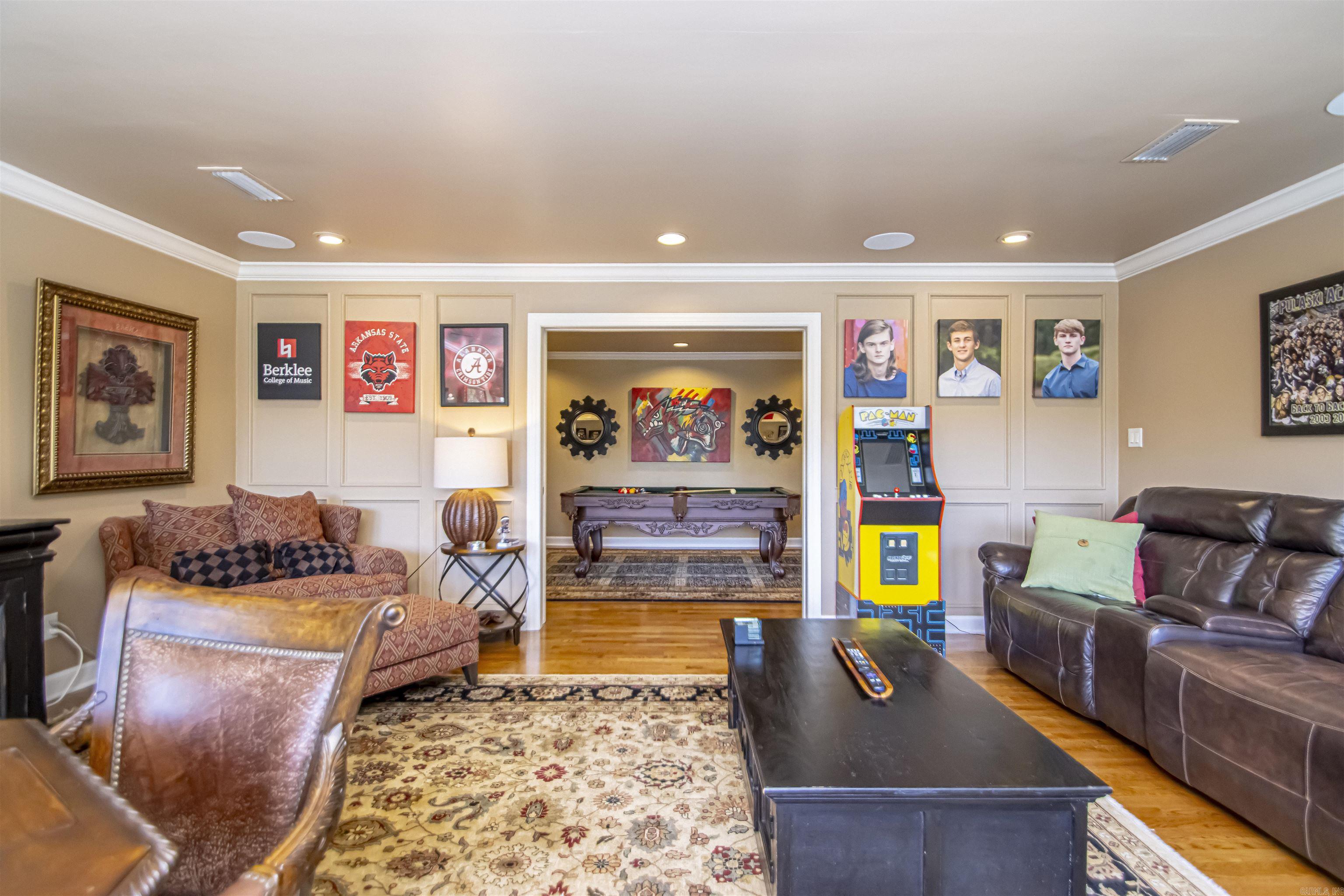 CHENAL VALLEY BRETAGNE CIRCLE - Residential