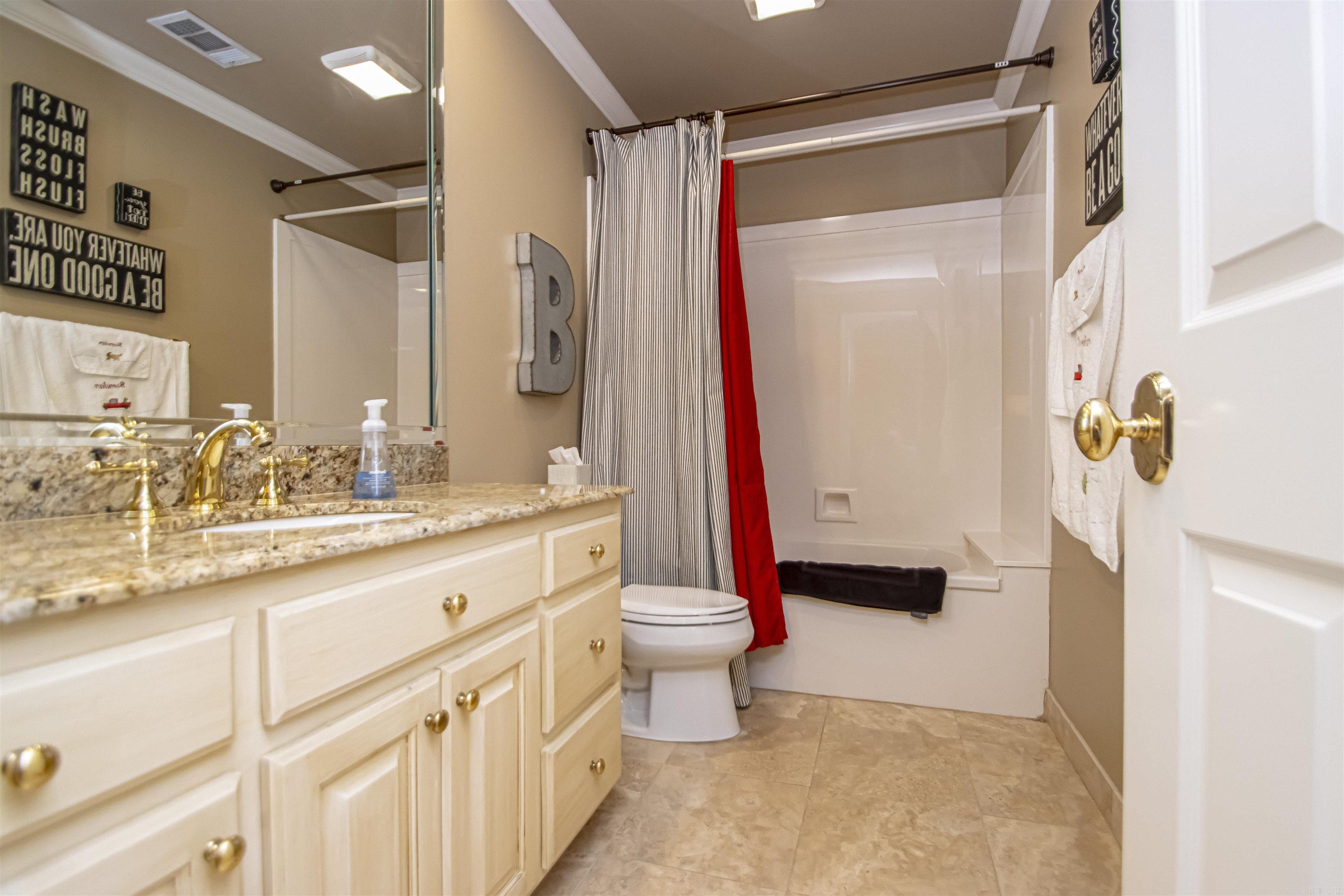 CHENAL VALLEY BRETAGNE CIRCLE - Residential