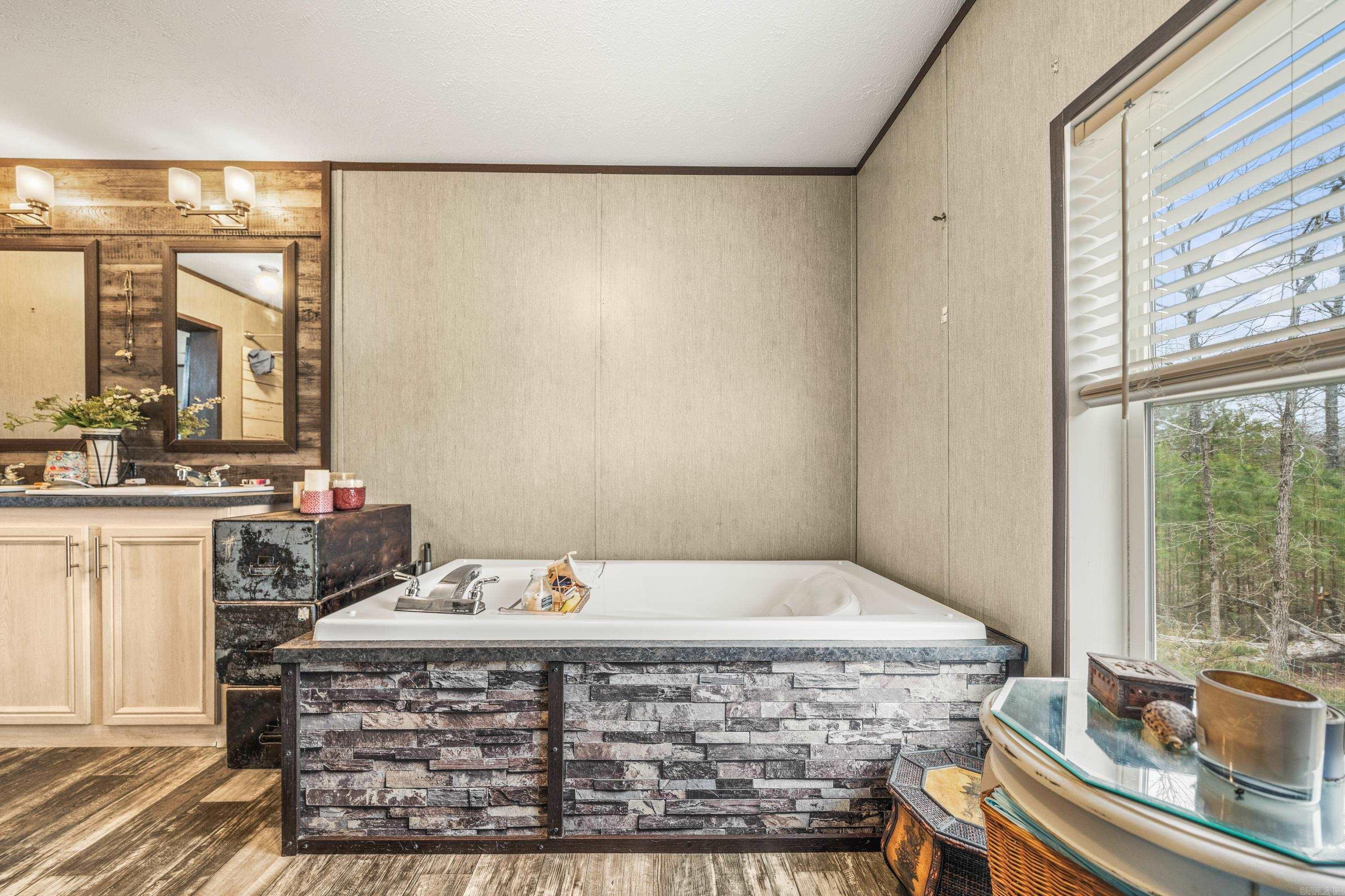 OTAZA LAKE ESTATES - Residential