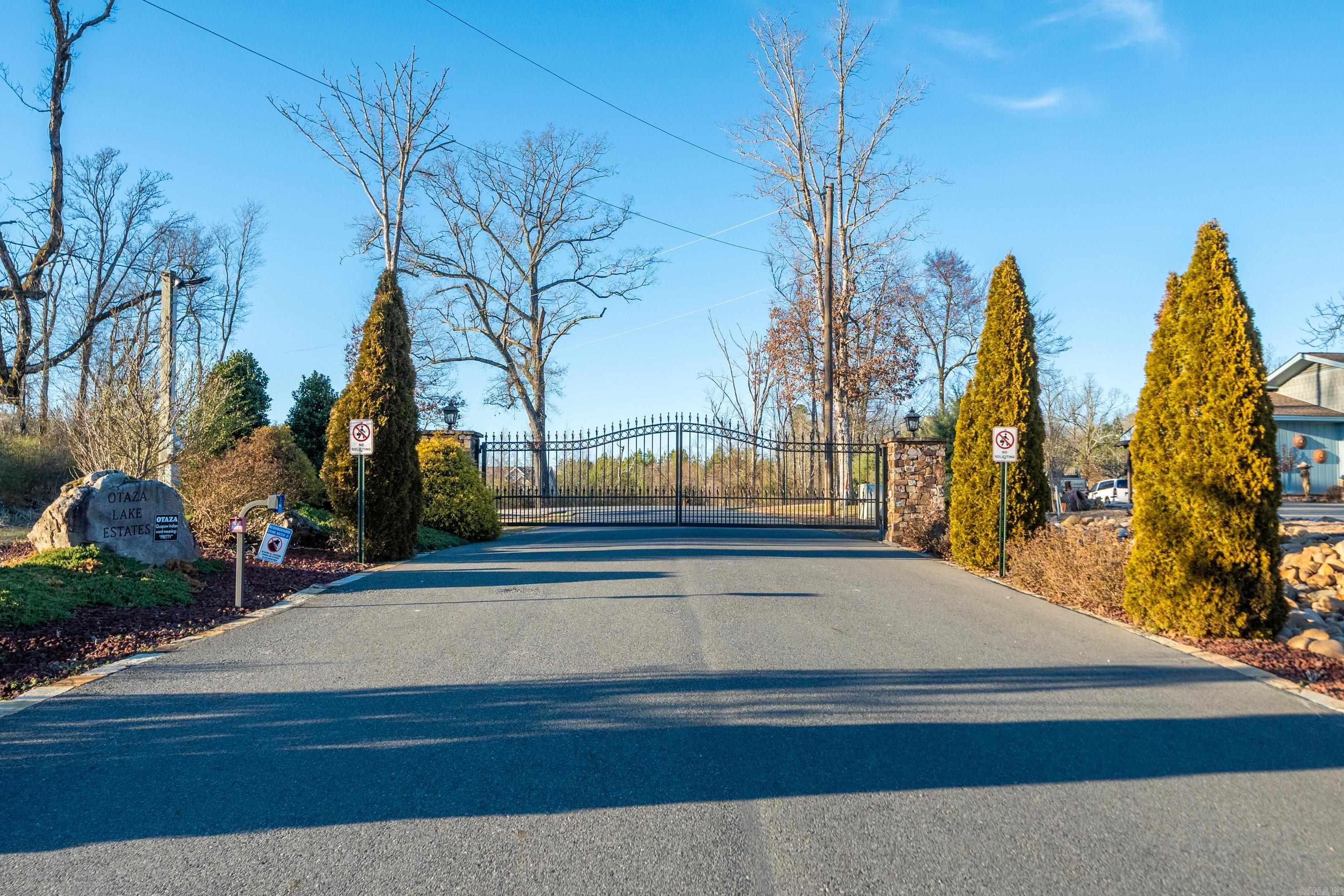 OTAZA LAKE ESTATES - Residential