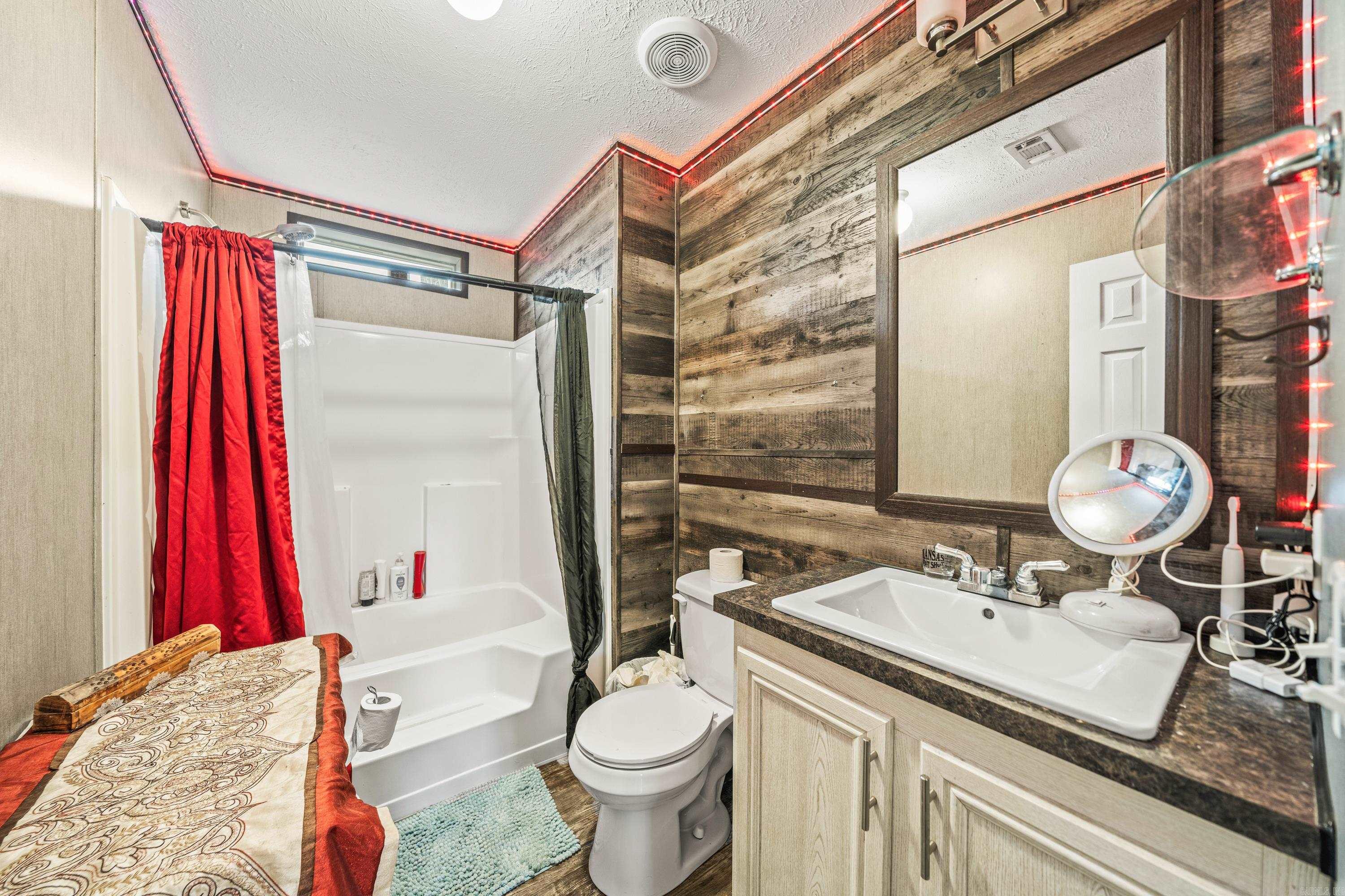 OTAZA LAKE ESTATES - Residential