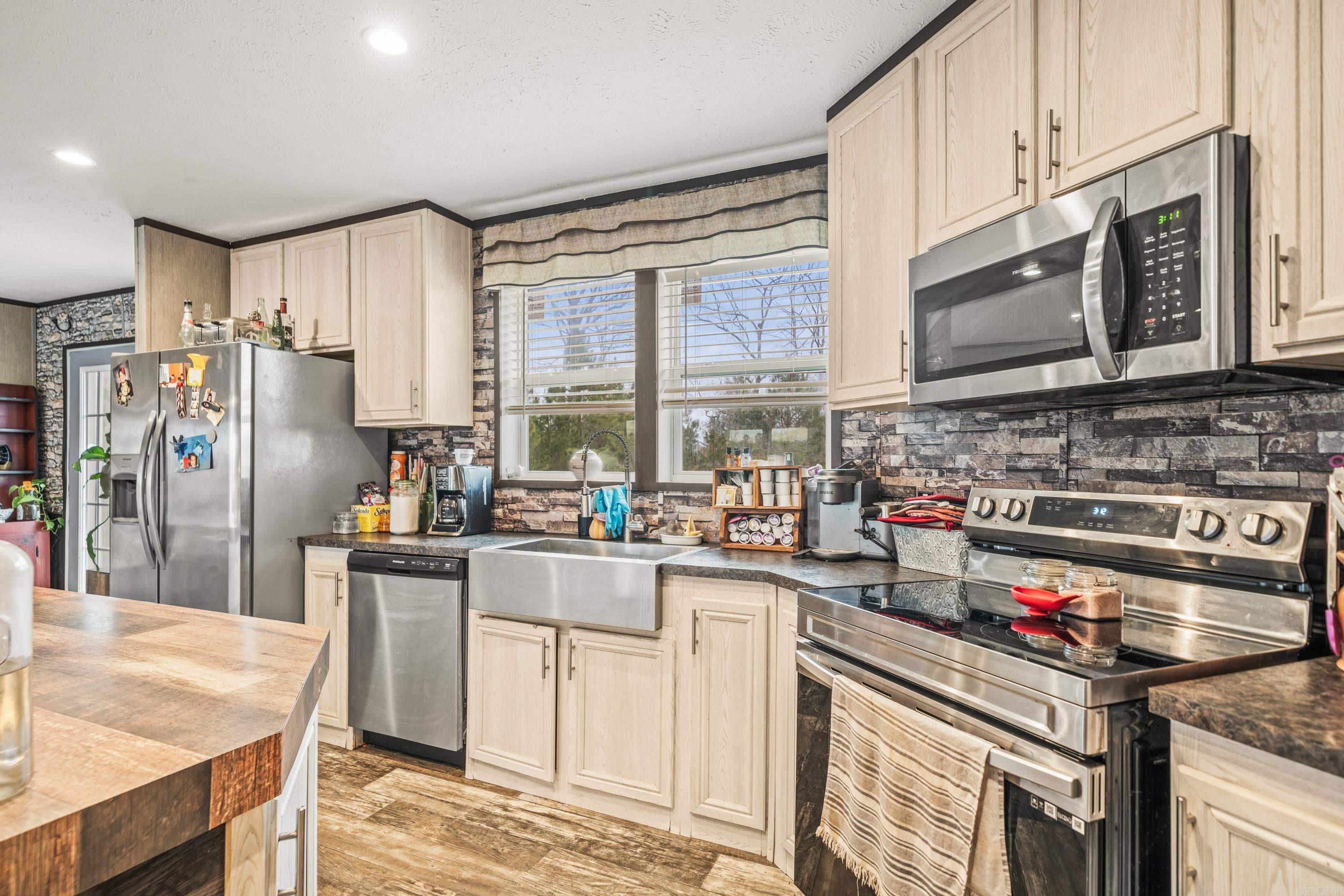 OTAZA LAKE ESTATES - Residential