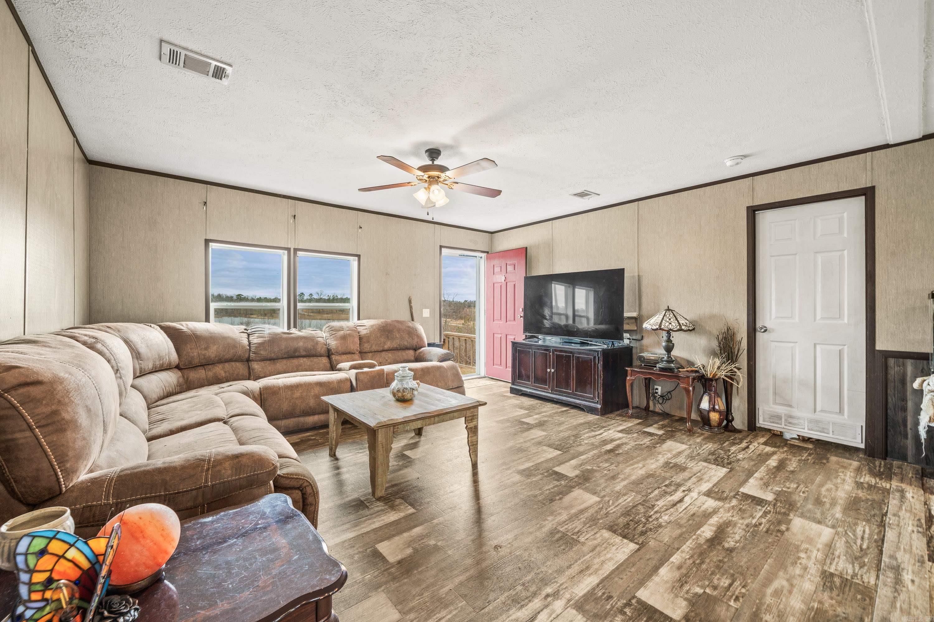 OTAZA LAKE ESTATES - Residential