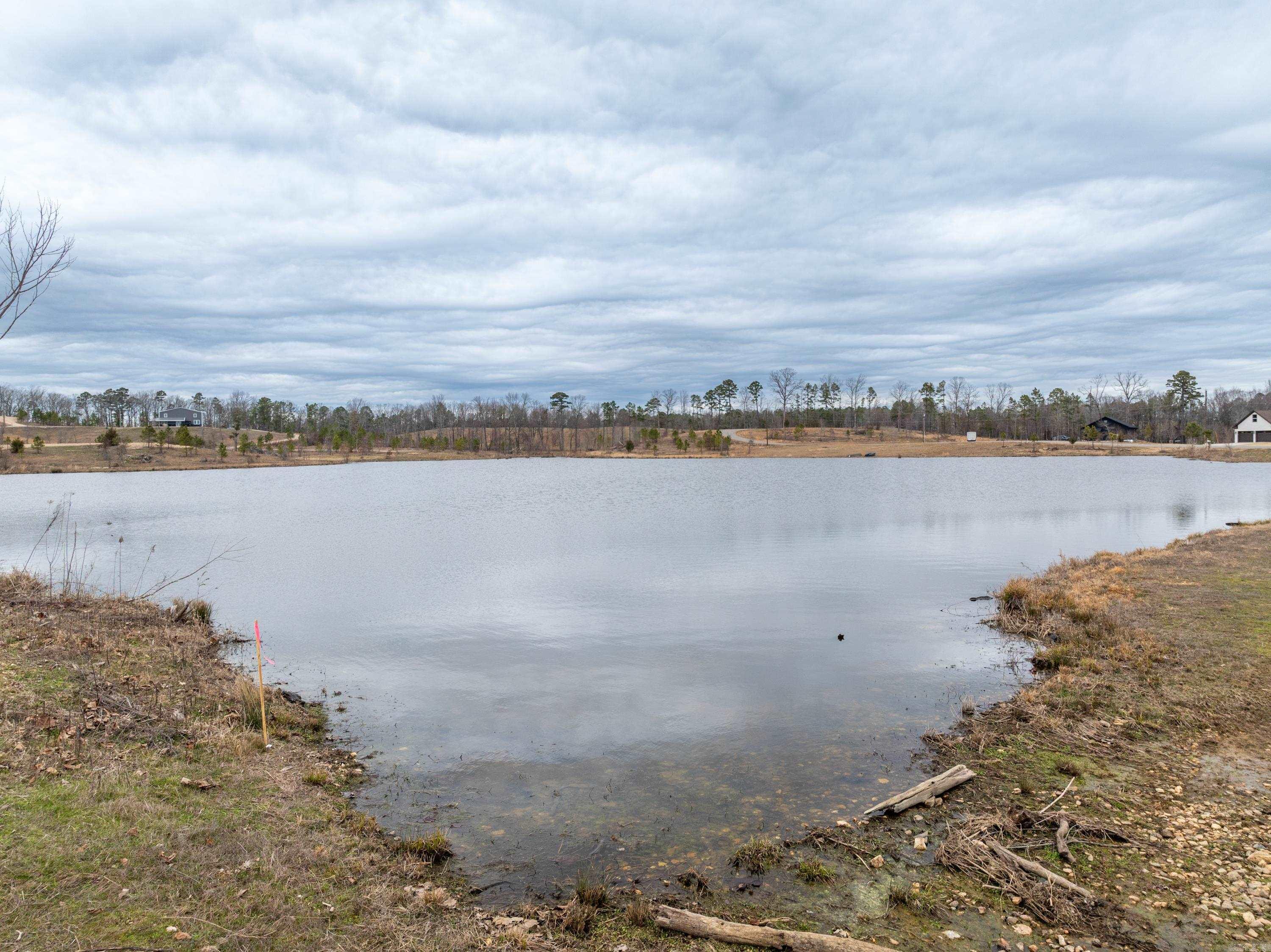 OTAZA LAKE ESTATES - Residential