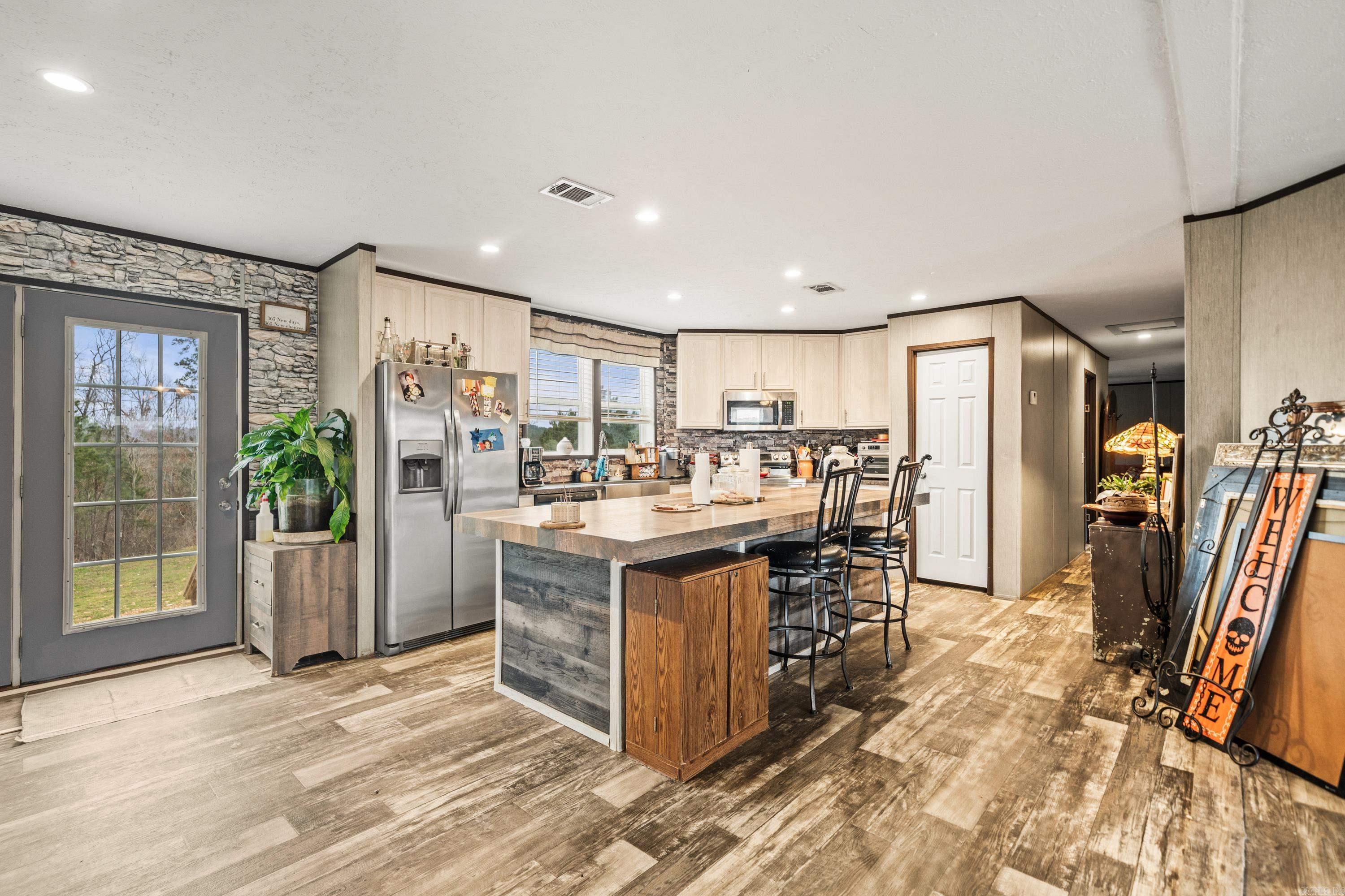 OTAZA LAKE ESTATES - Residential