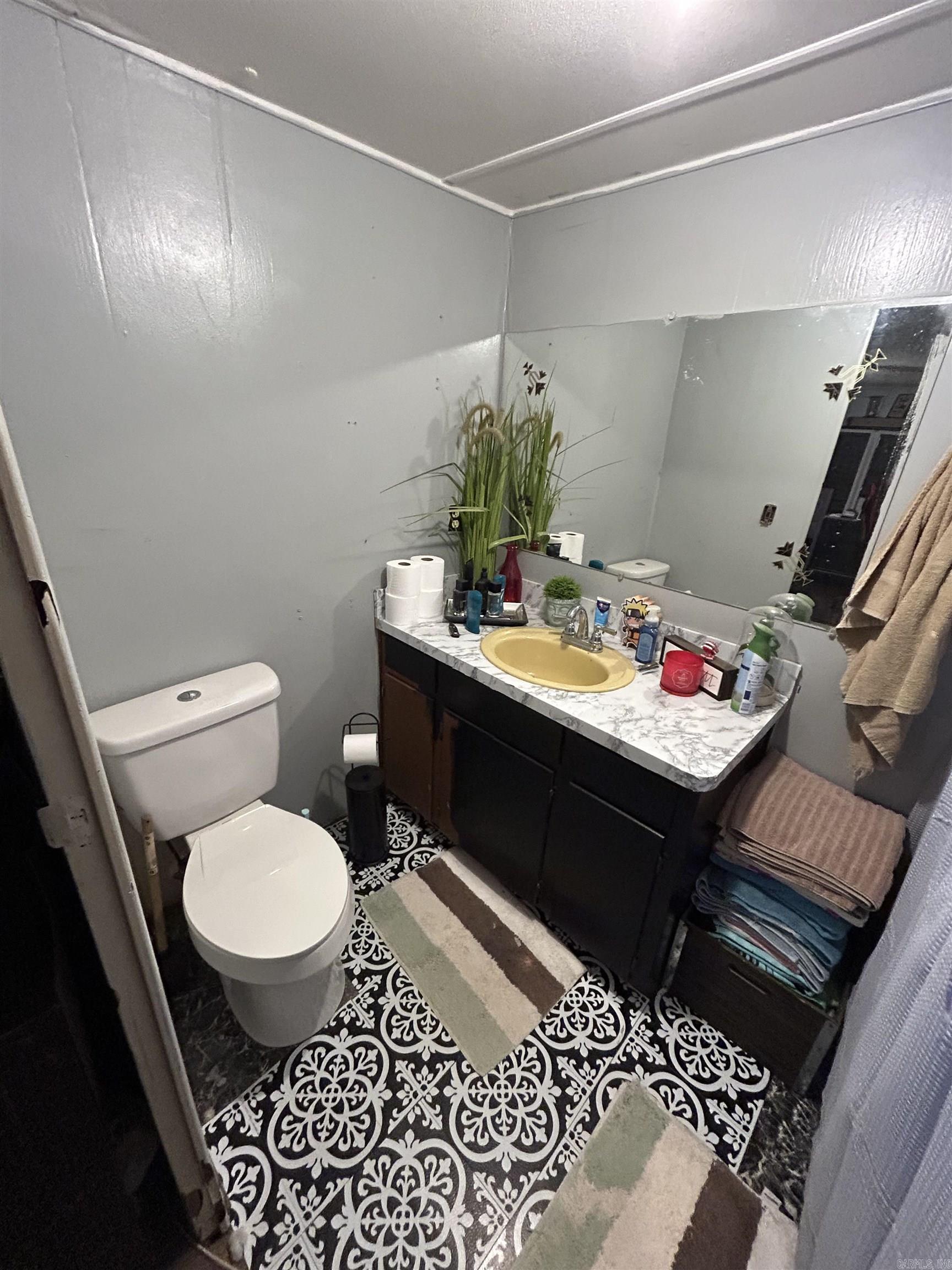 WASHINGTON TO TUCKER - Residential