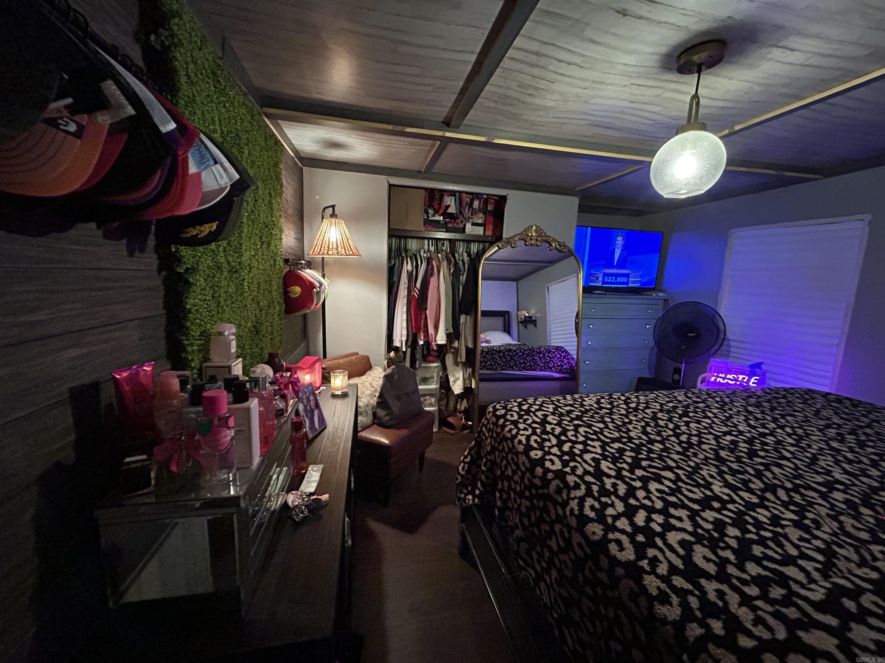 WASHINGTON TO TUCKER - Residential