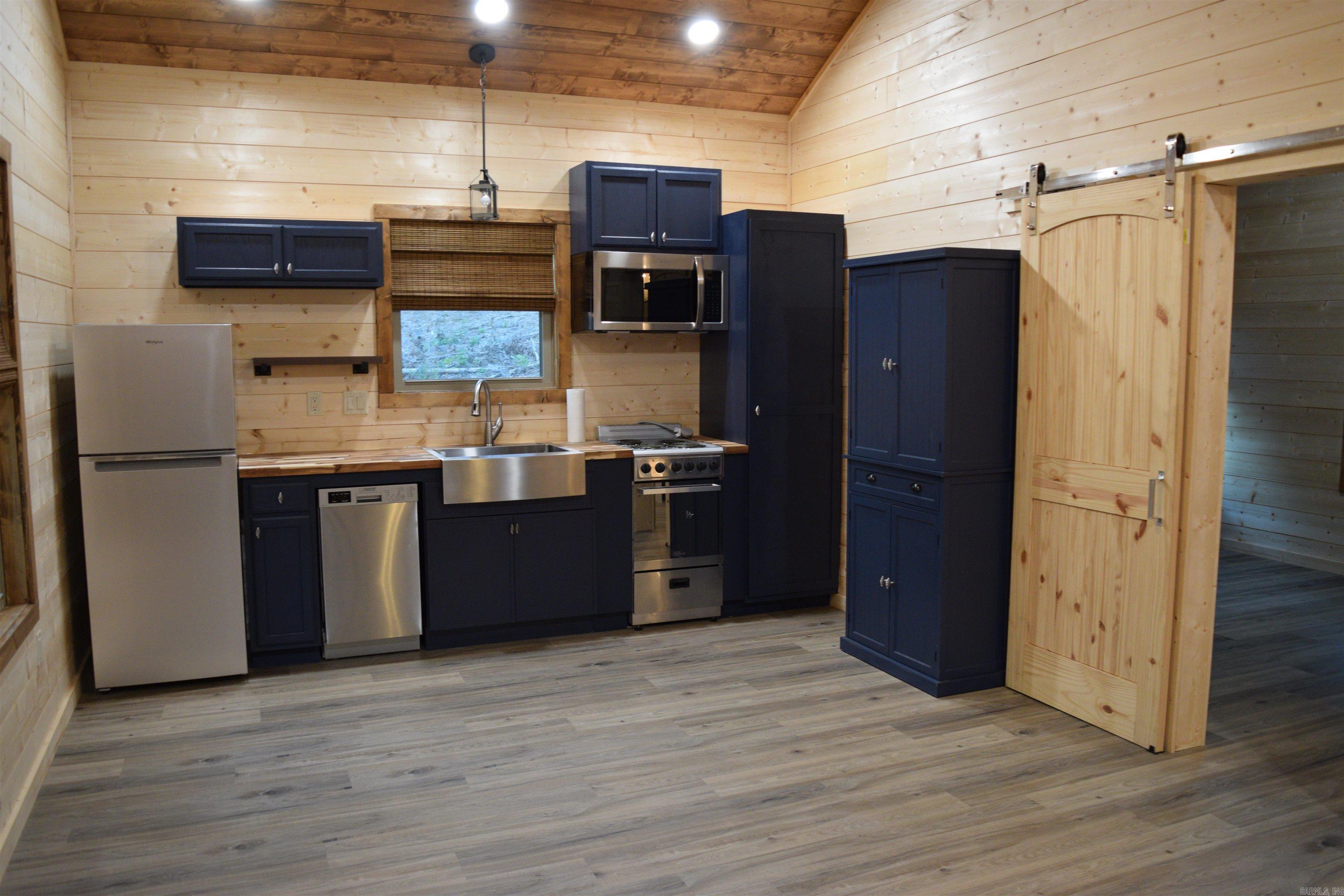 Metes & Bounds - Residential Lease