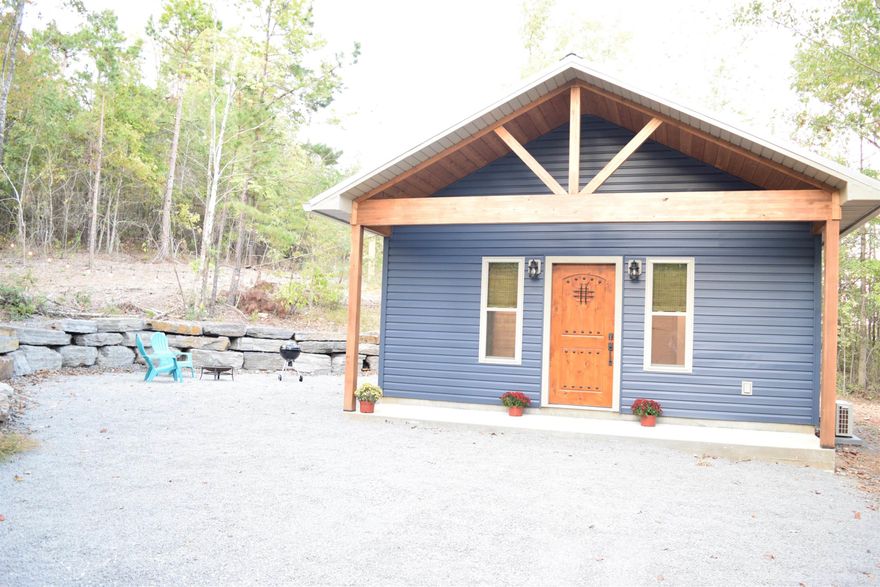 Beautiful Cabin in the woods. NEW BUILD one bedroom and one bath! Great location for a quite living! Indoor Pets allowed with conditions.