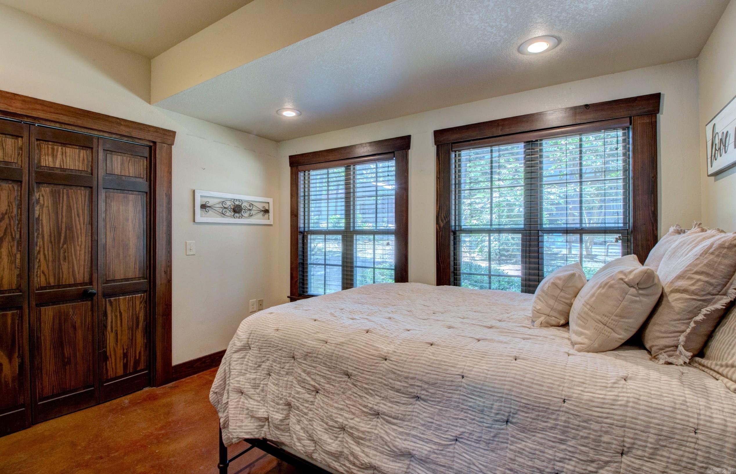 RIVERSIDE ADDITION - Residential