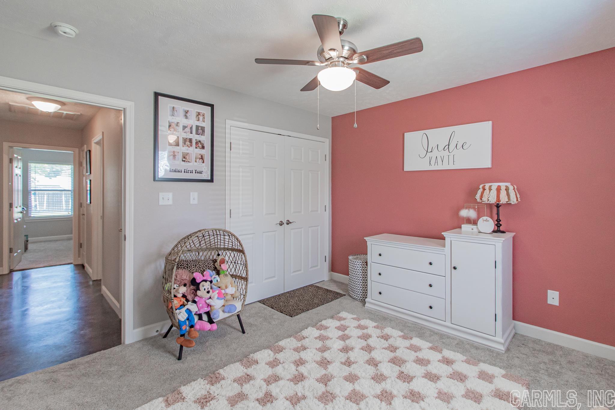 SAGEBRUSH COVE - Residential