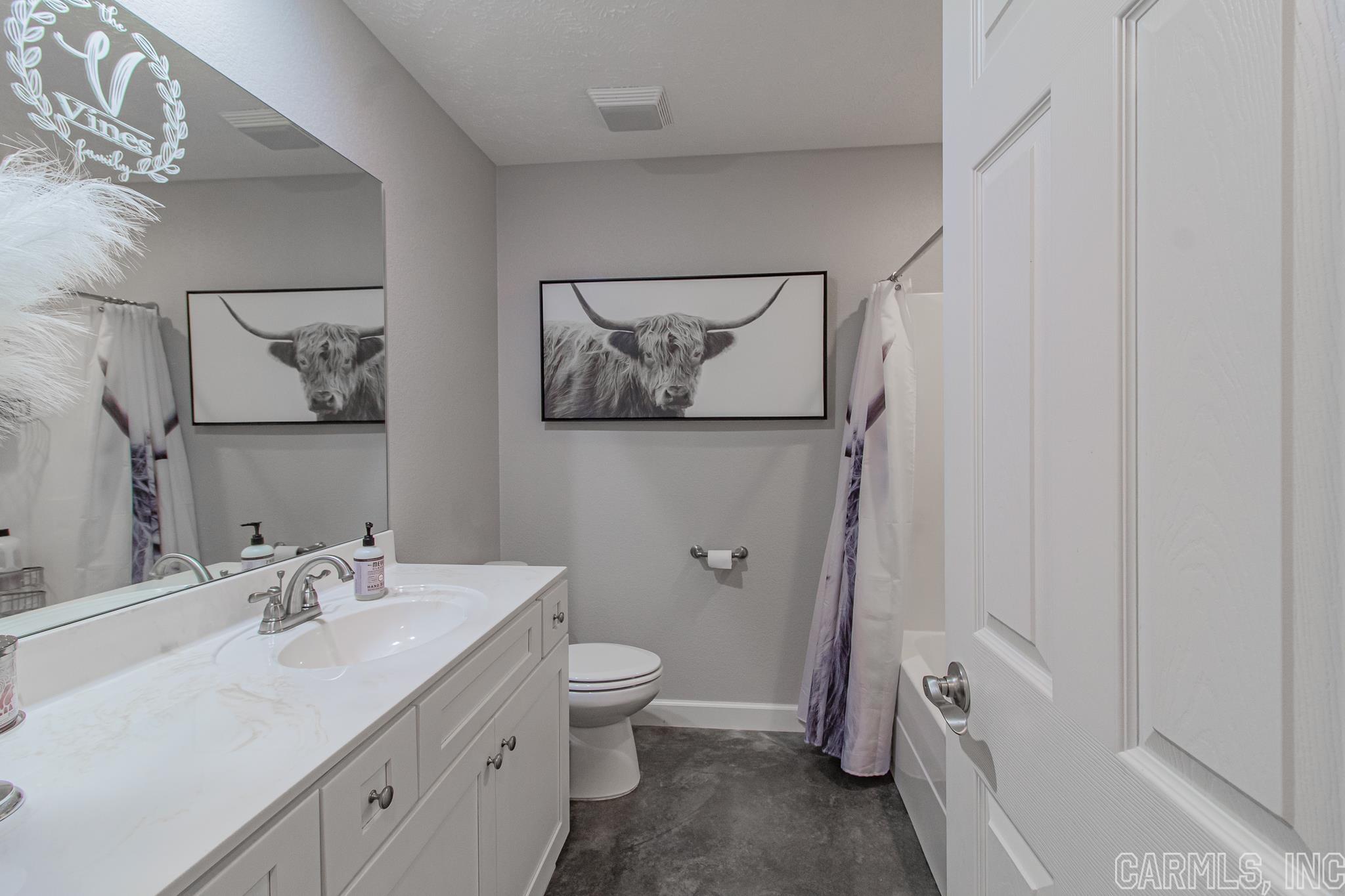 SAGEBRUSH COVE - Residential