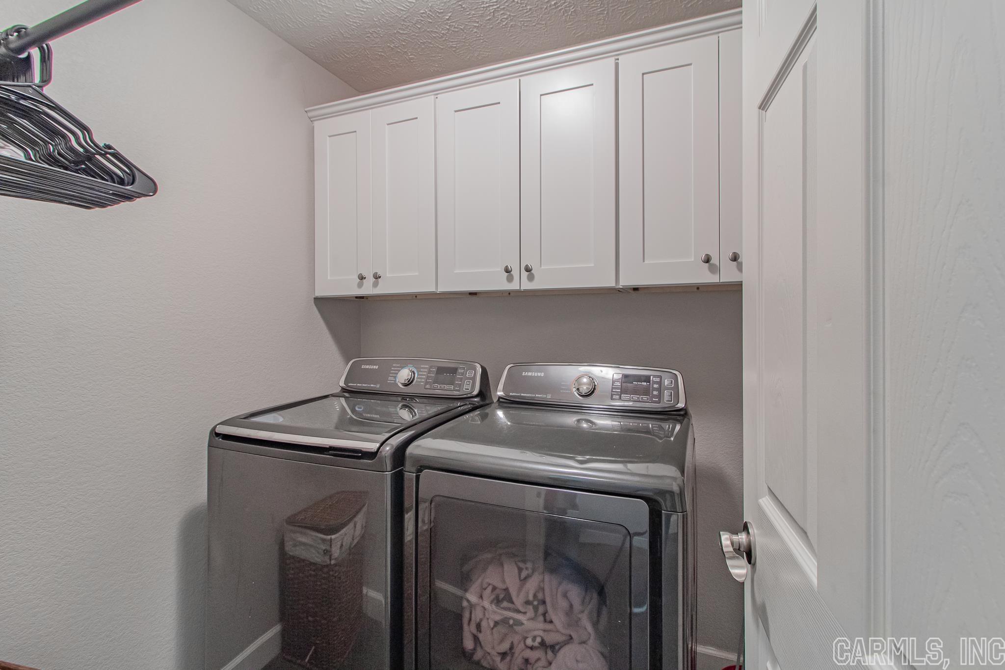 SAGEBRUSH COVE - Residential