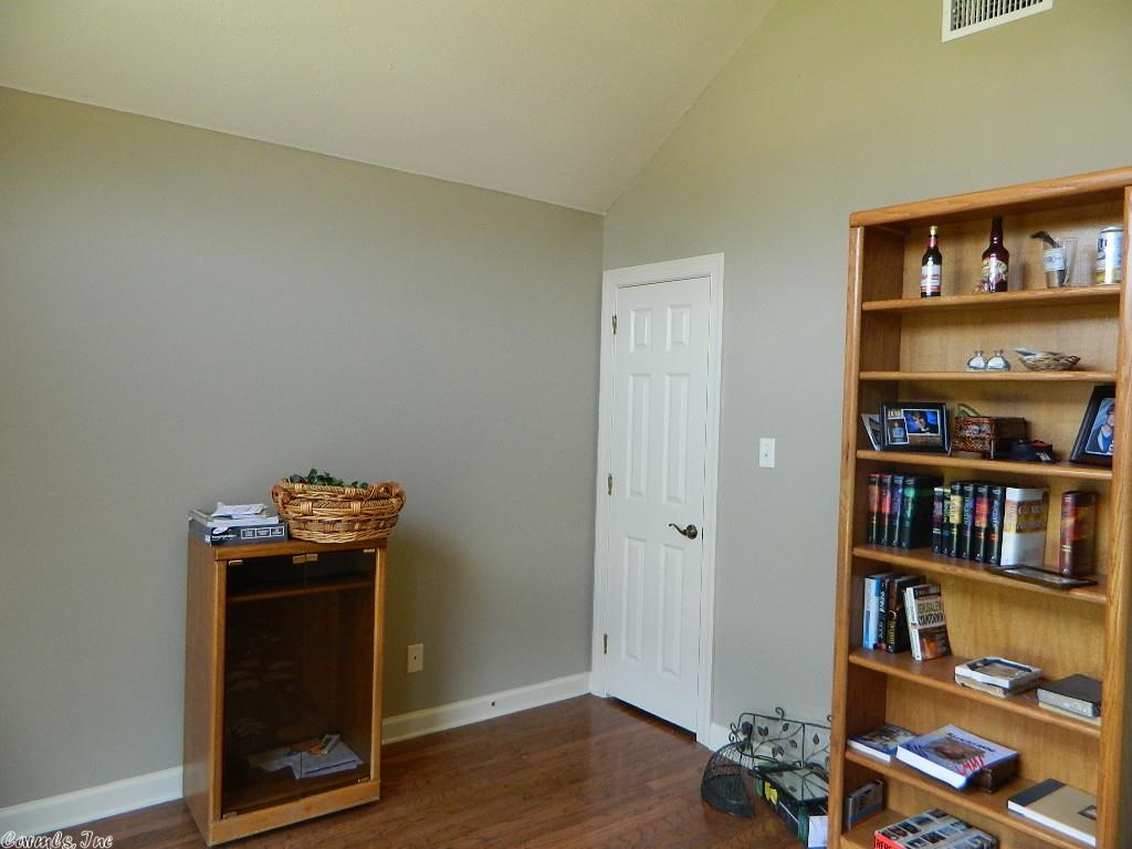 COUNTRY CLUB OF ARK THE - Residential