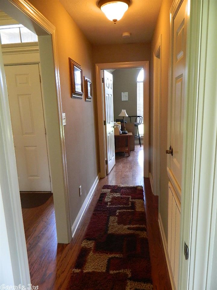 COUNTRY CLUB OF ARK THE - Residential