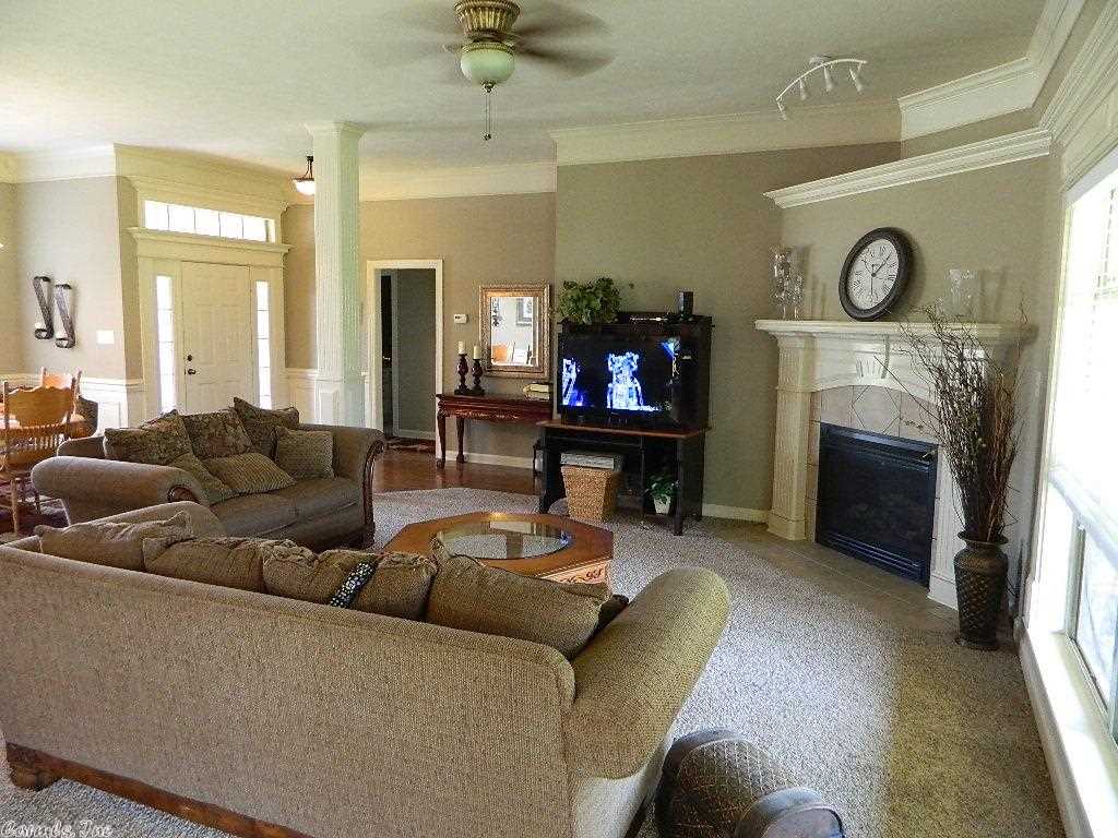 COUNTRY CLUB OF ARK THE - Residential