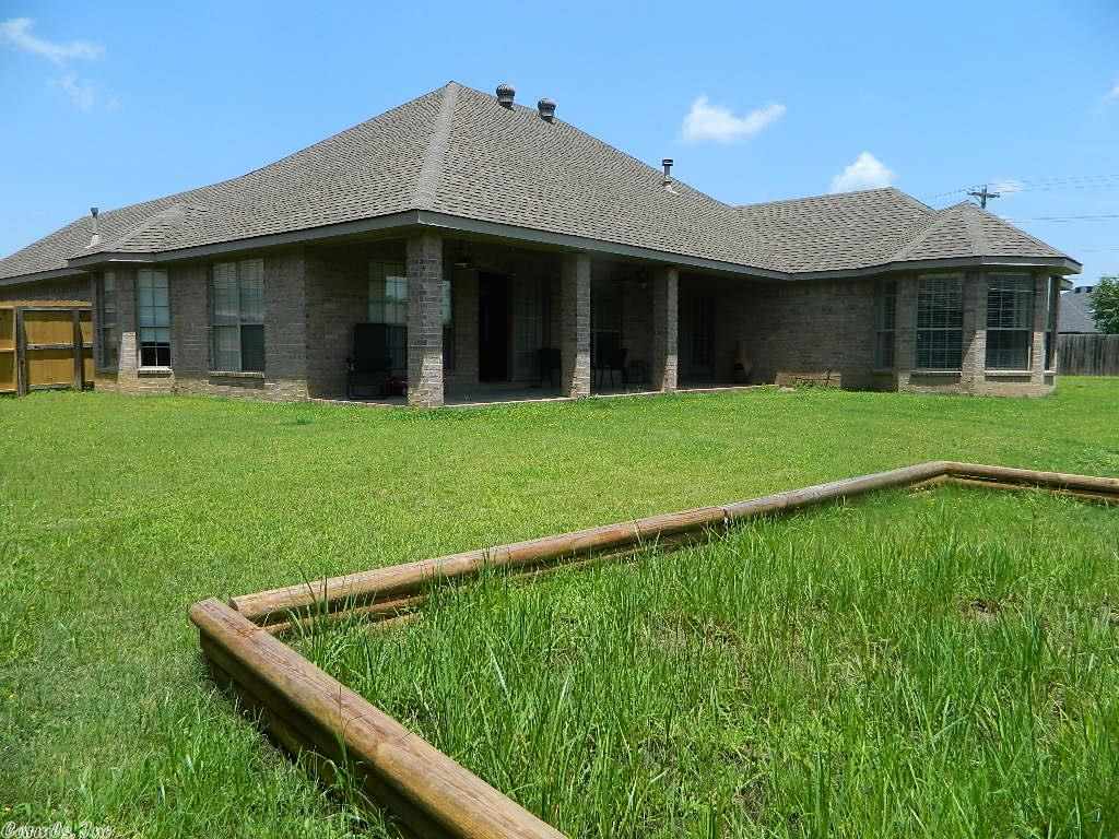 COUNTRY CLUB OF ARK THE - Residential