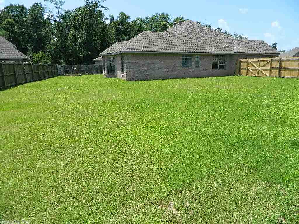 COUNTRY CLUB OF ARK THE - Residential