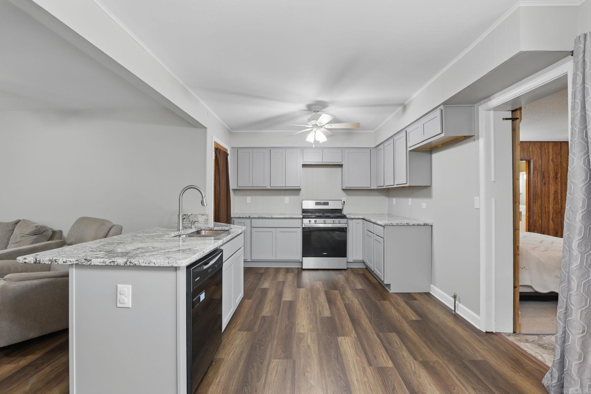 SHANNON HILLS s - Residential