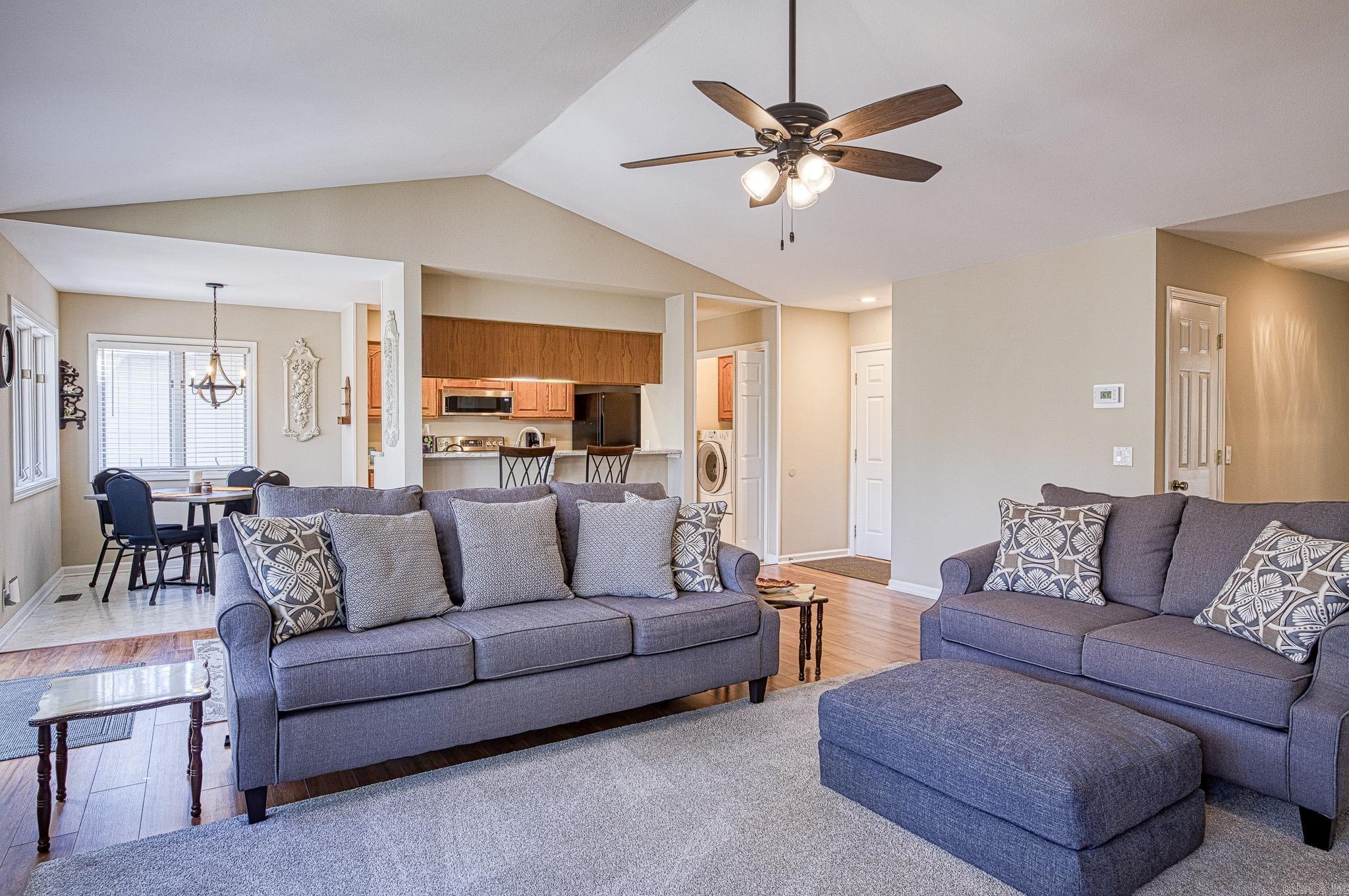 MAJORCA COURTS - Residential