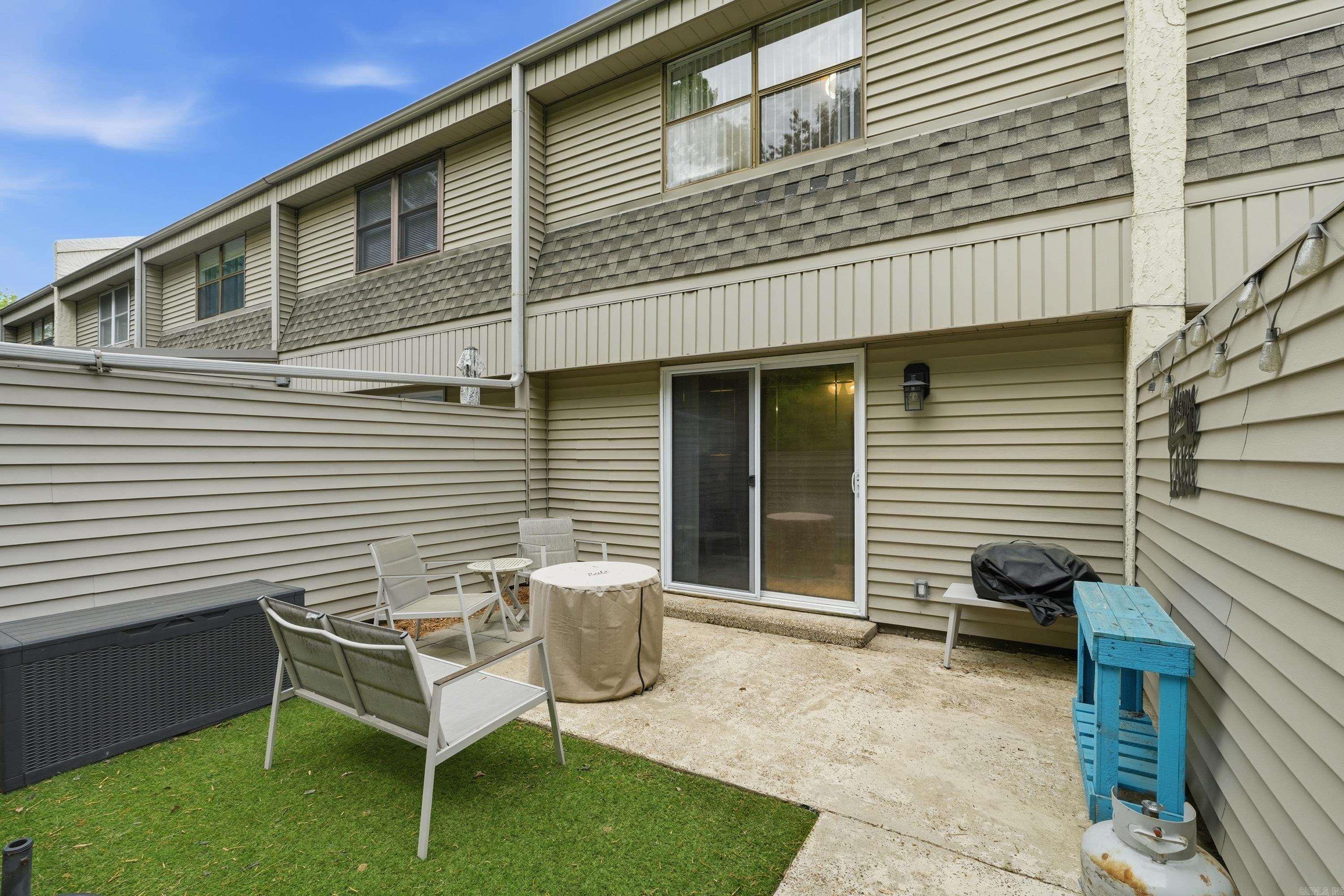 LAKEWOOD HILLS CONDO - Residential