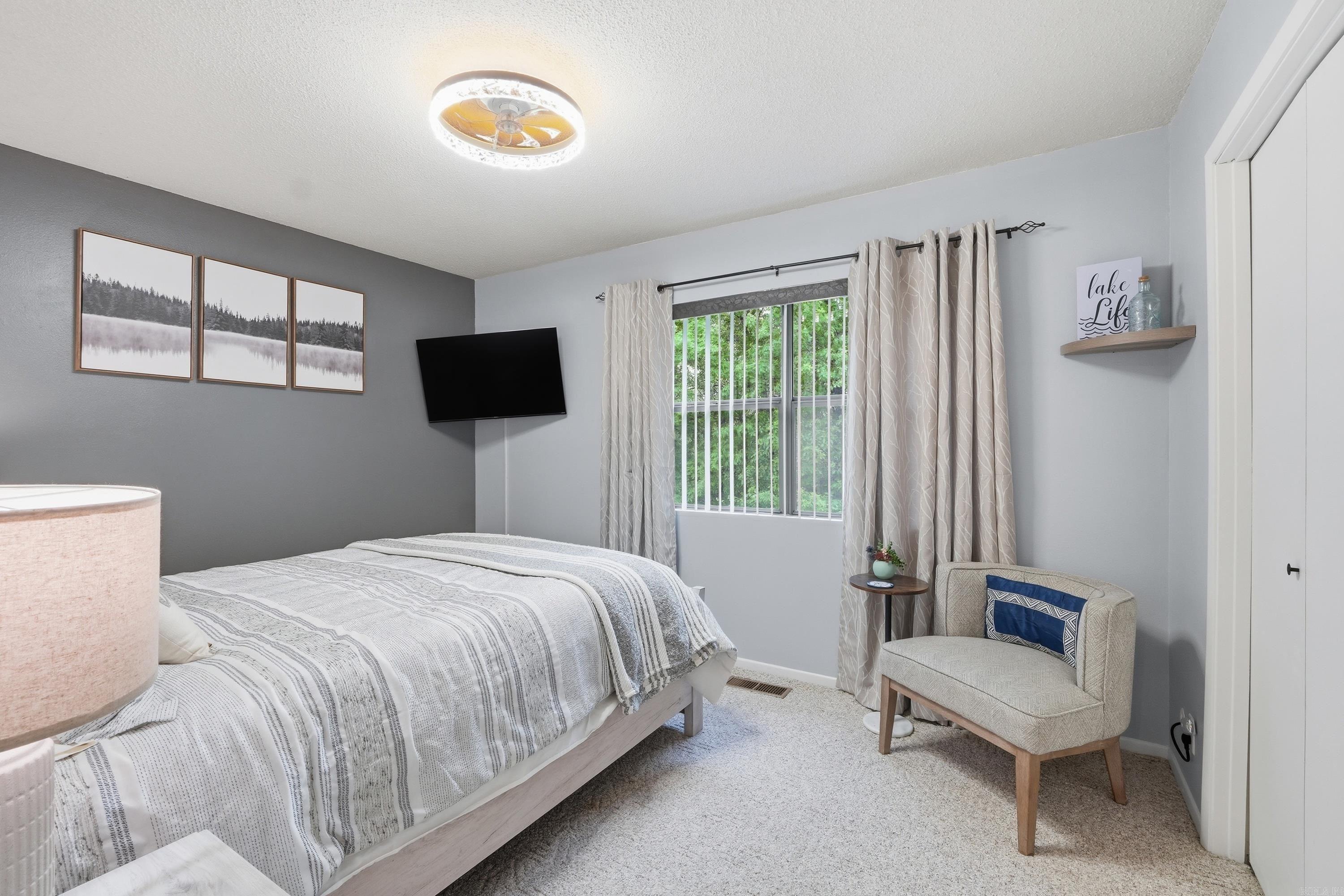 LAKEWOOD HILLS CONDO - Residential