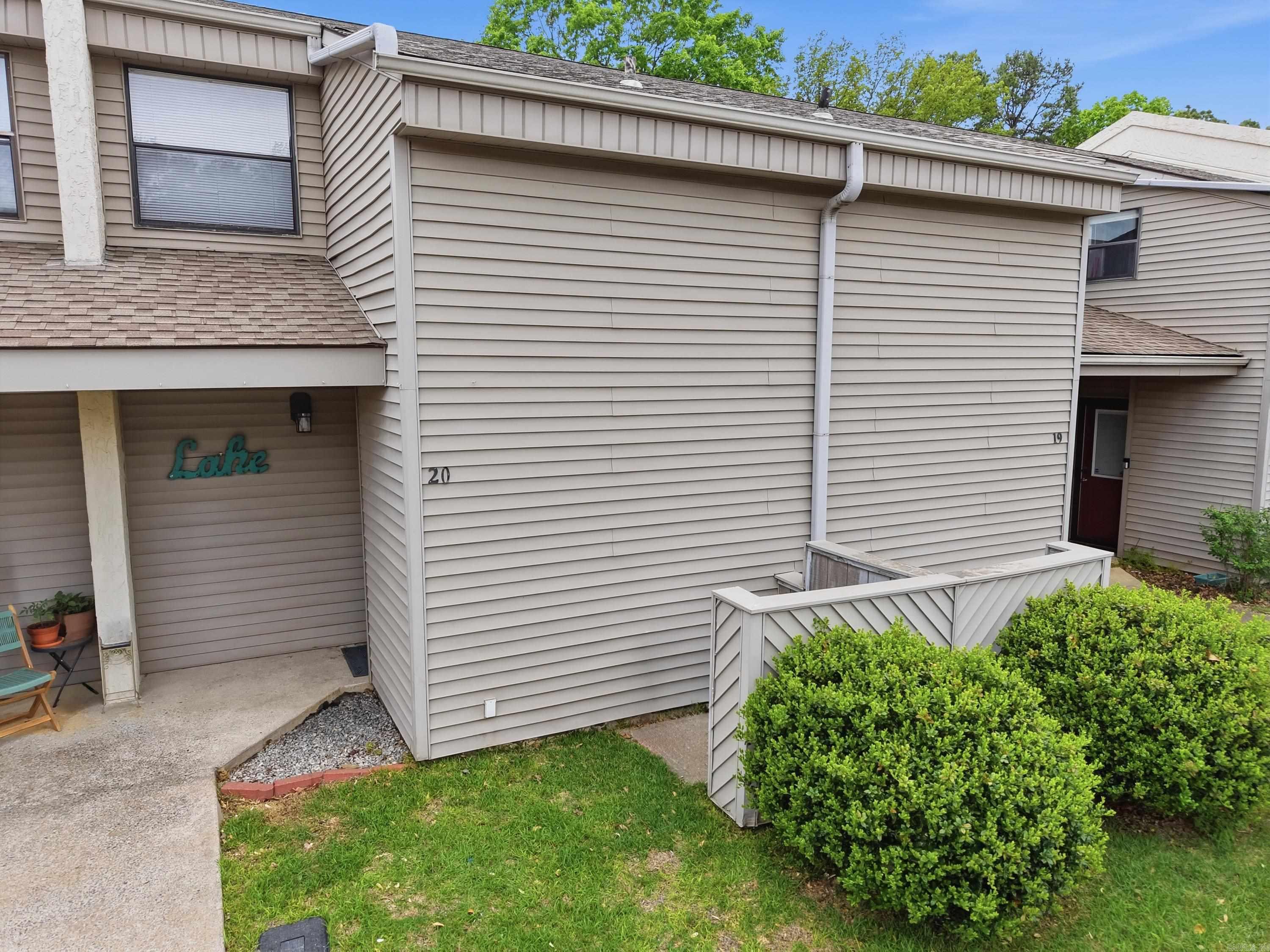 LAKEWOOD HILLS CONDO - Residential