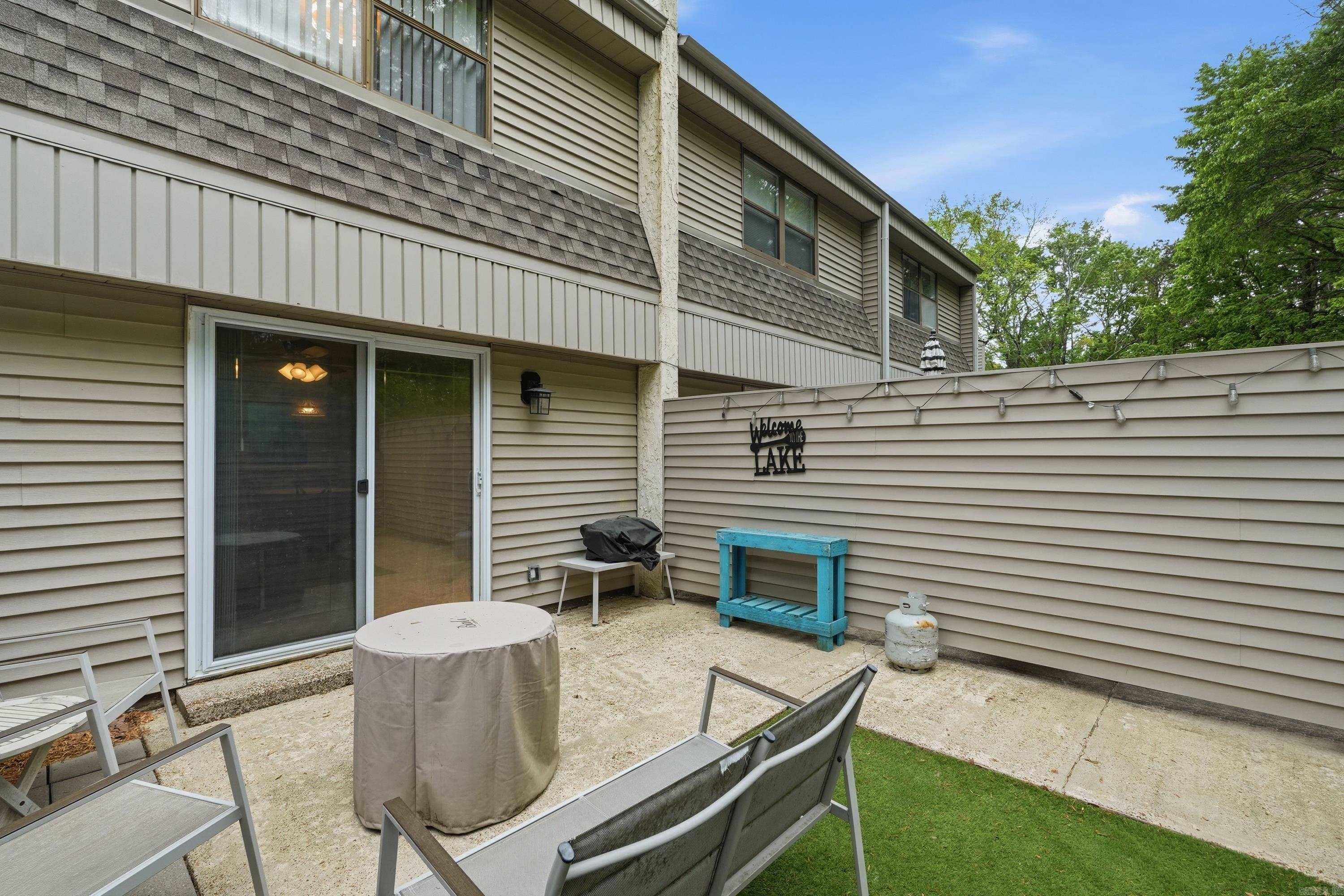 LAKEWOOD HILLS CONDO - Residential