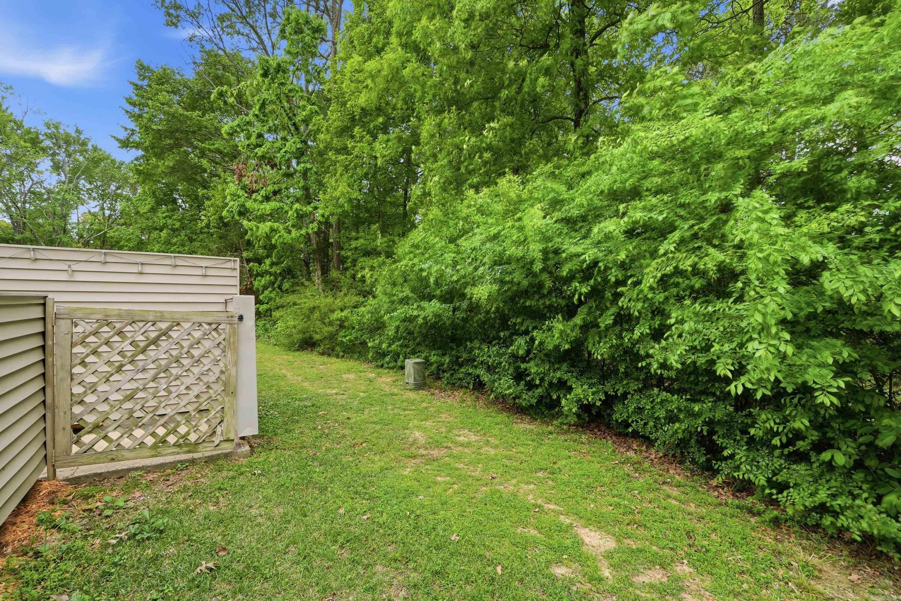 LAKEWOOD HILLS CONDO - Residential