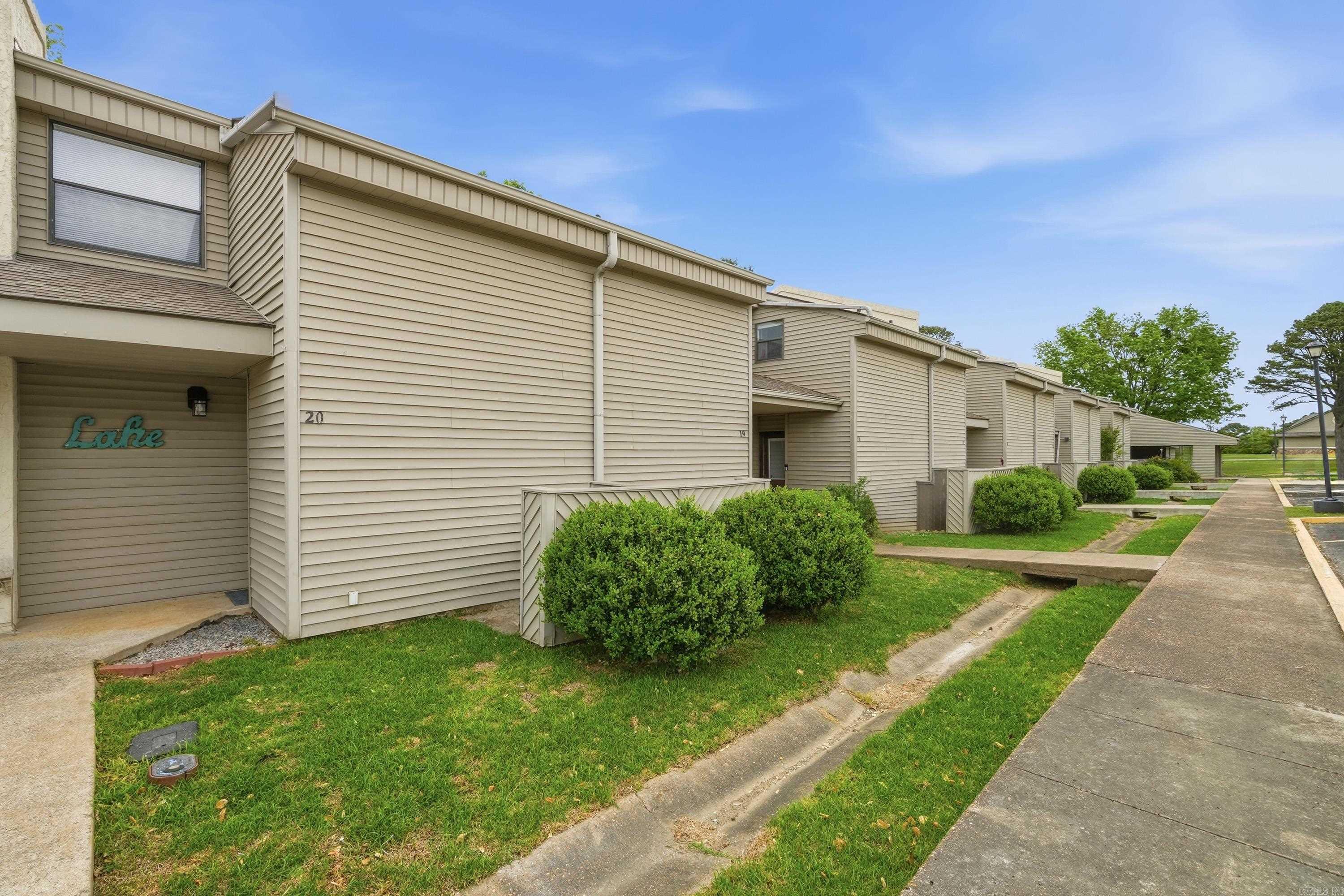 LAKEWOOD HILLS CONDO - Residential