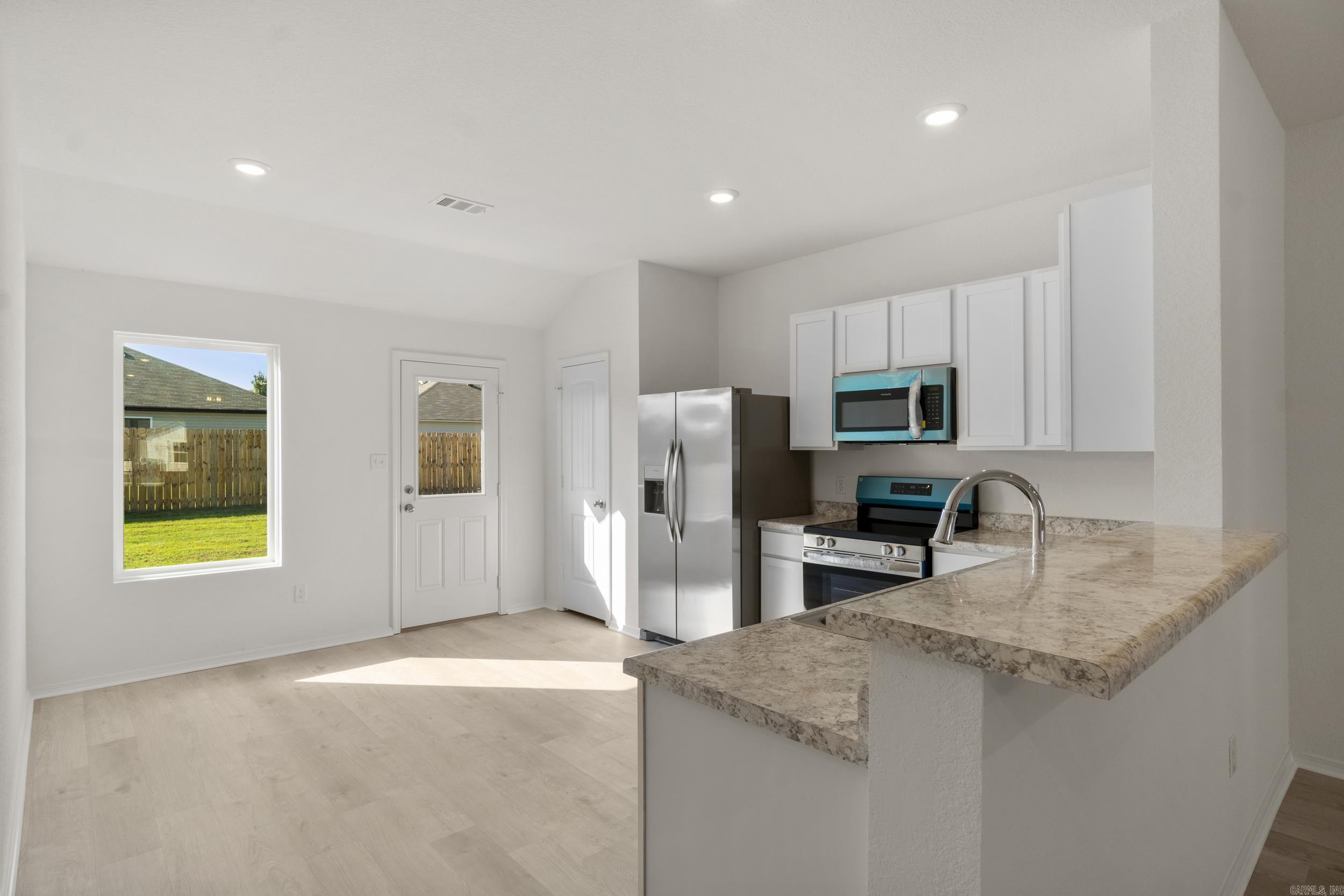 HILL FARM - Residential